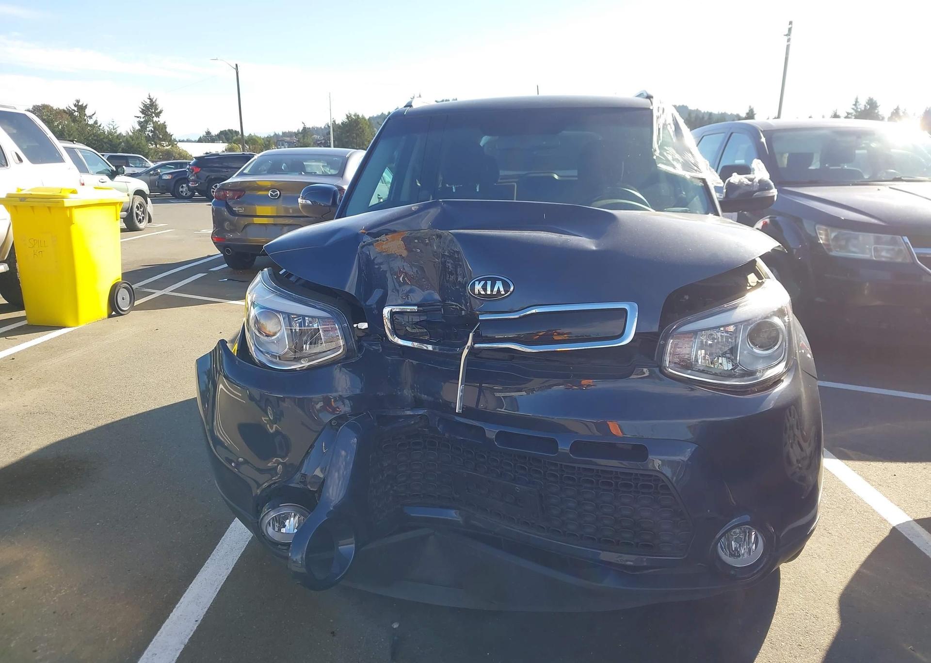 2015 KIA SOUL +