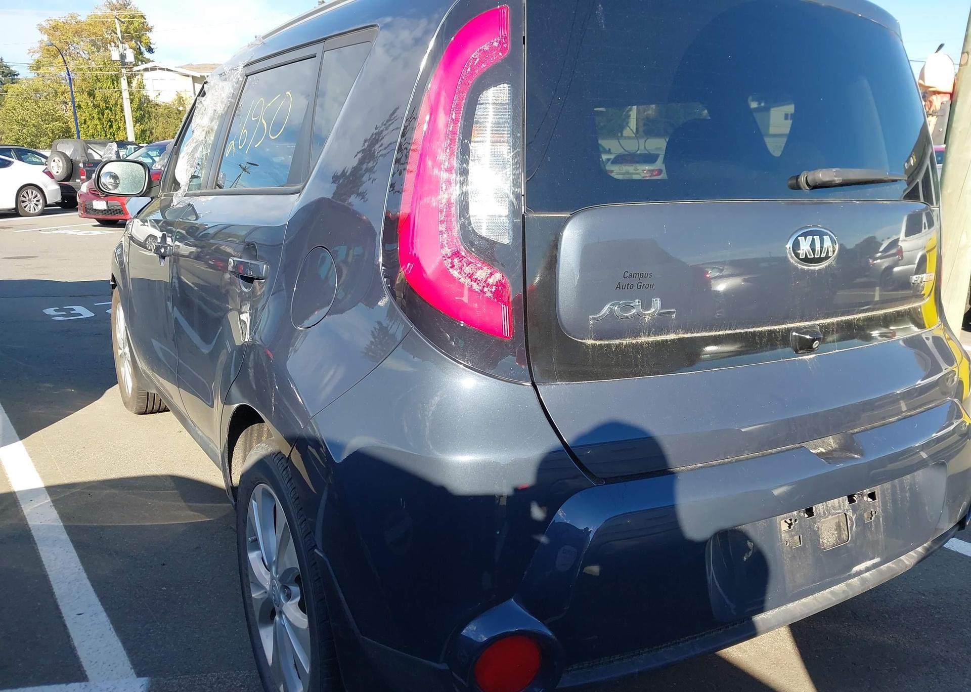 2015 KIA SOUL +