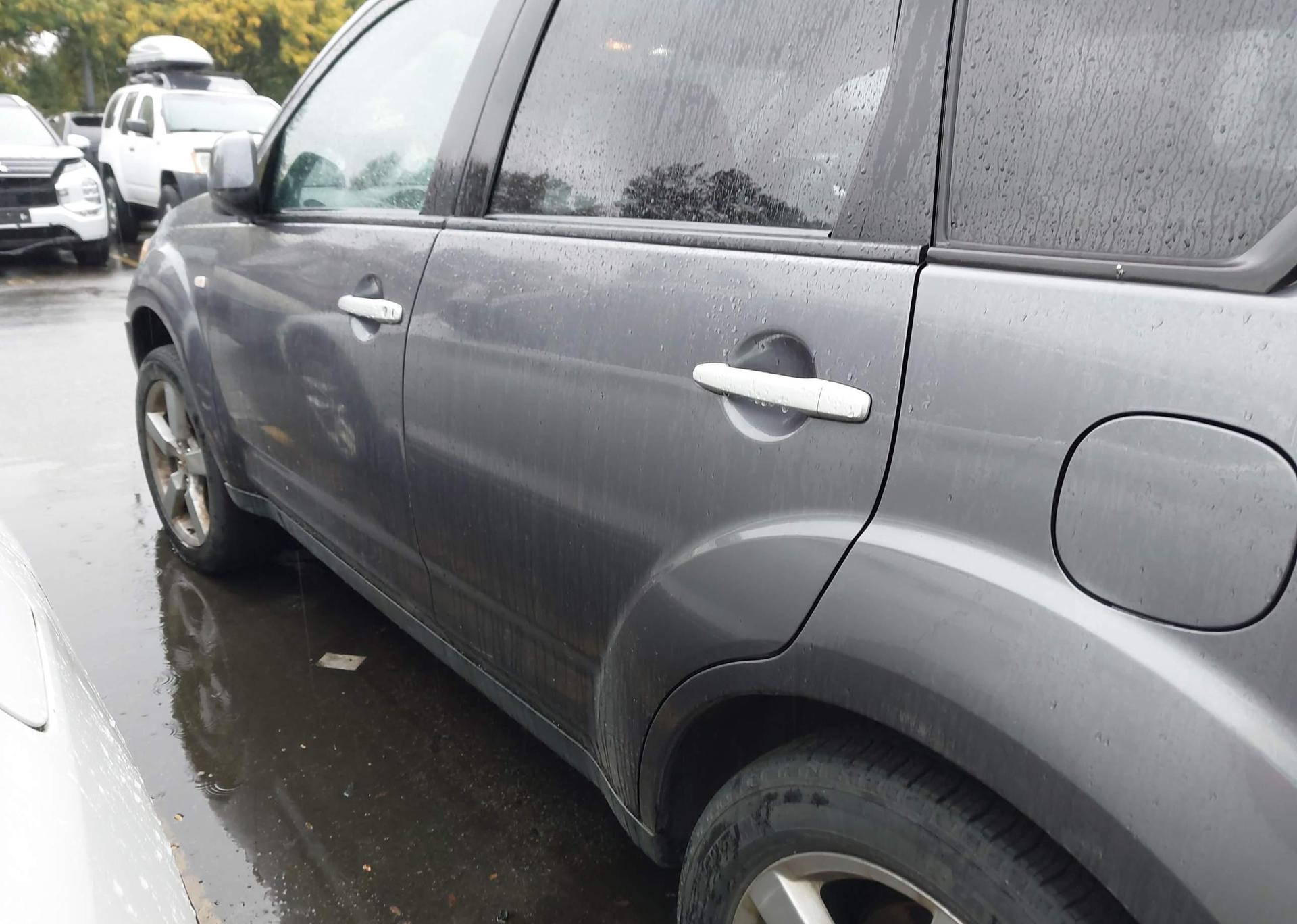 2007 MITSUBISHI OUTLANDER XLS