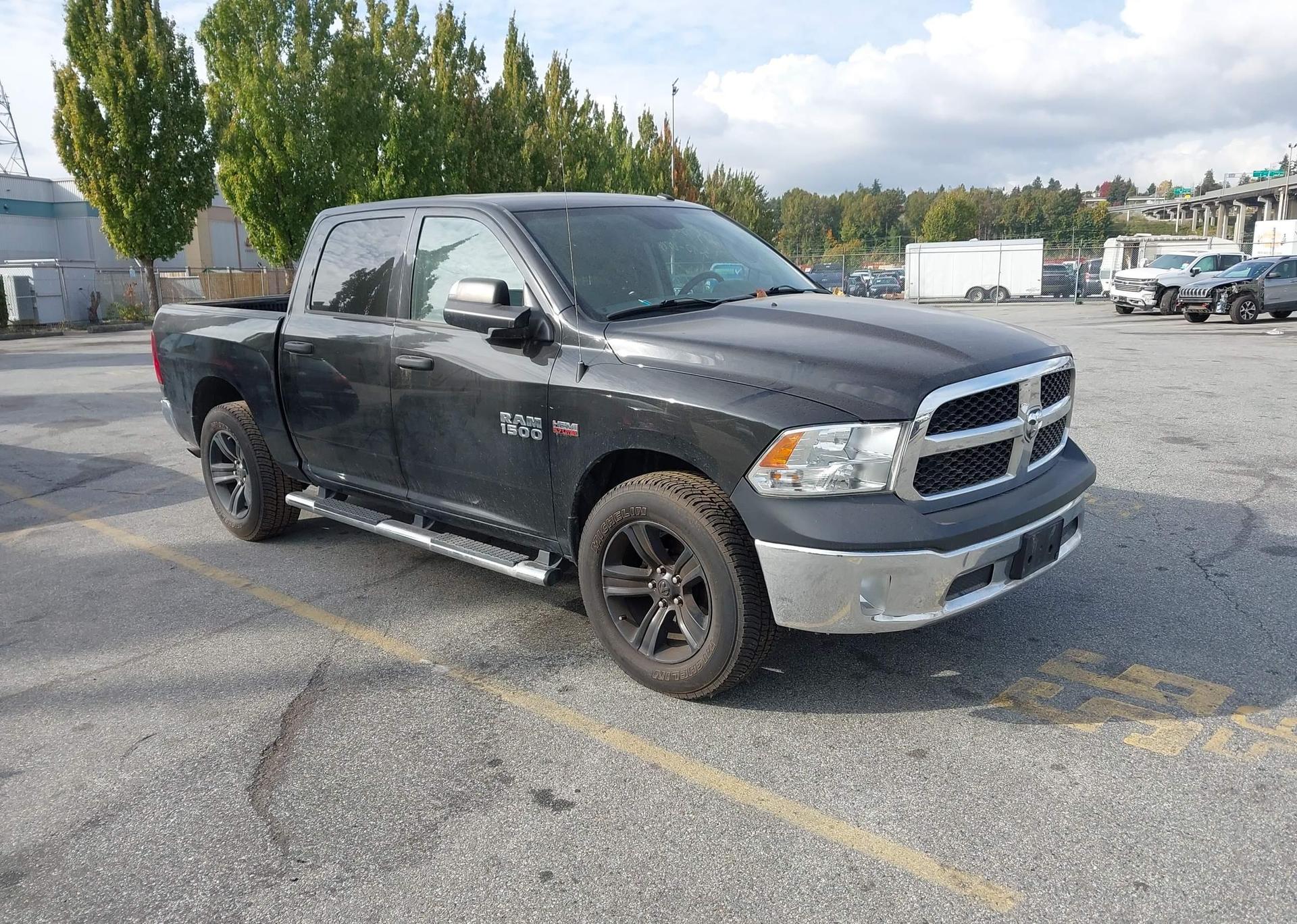 2017 RAM 1500 ST