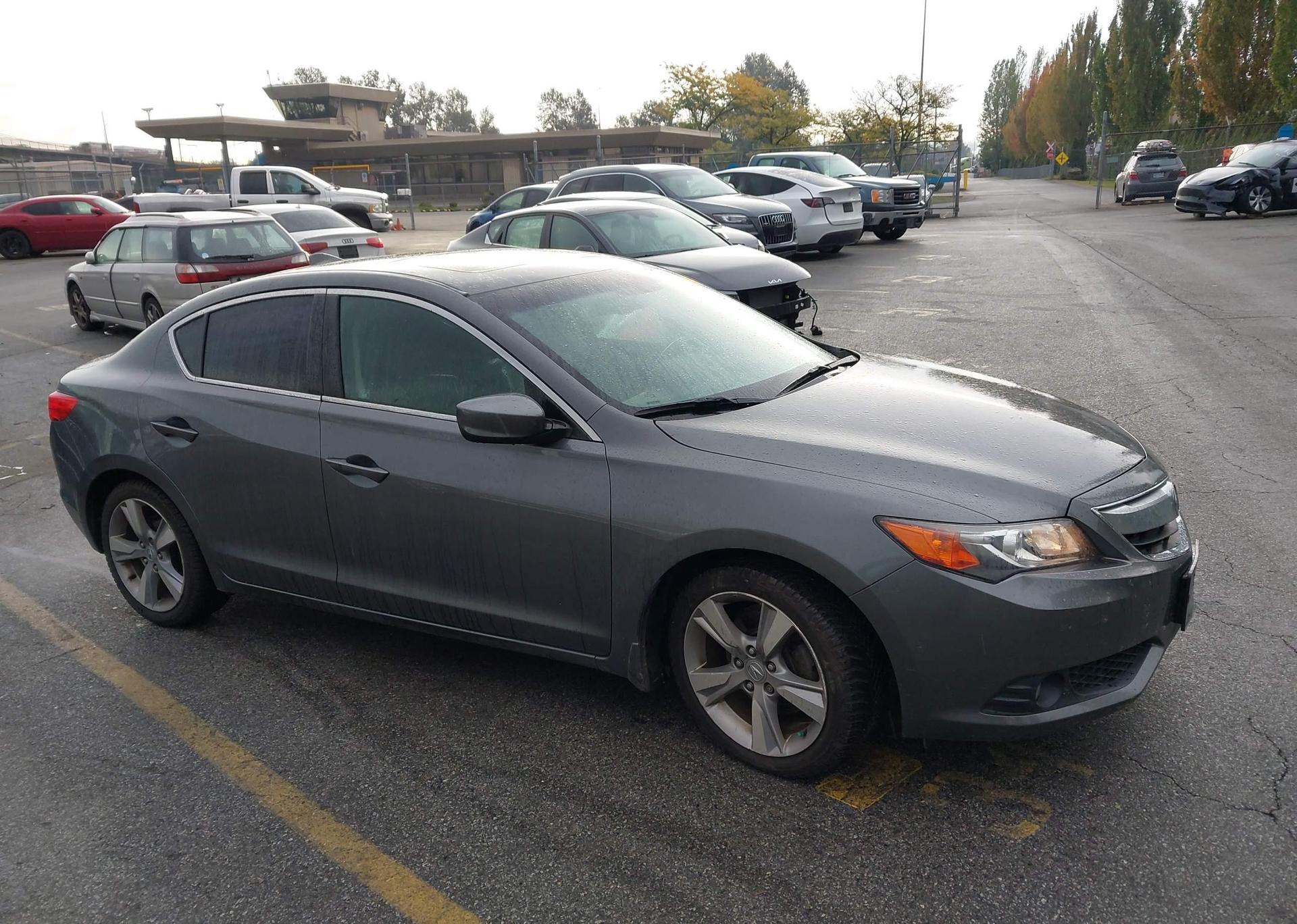 2013 ACURA ILX