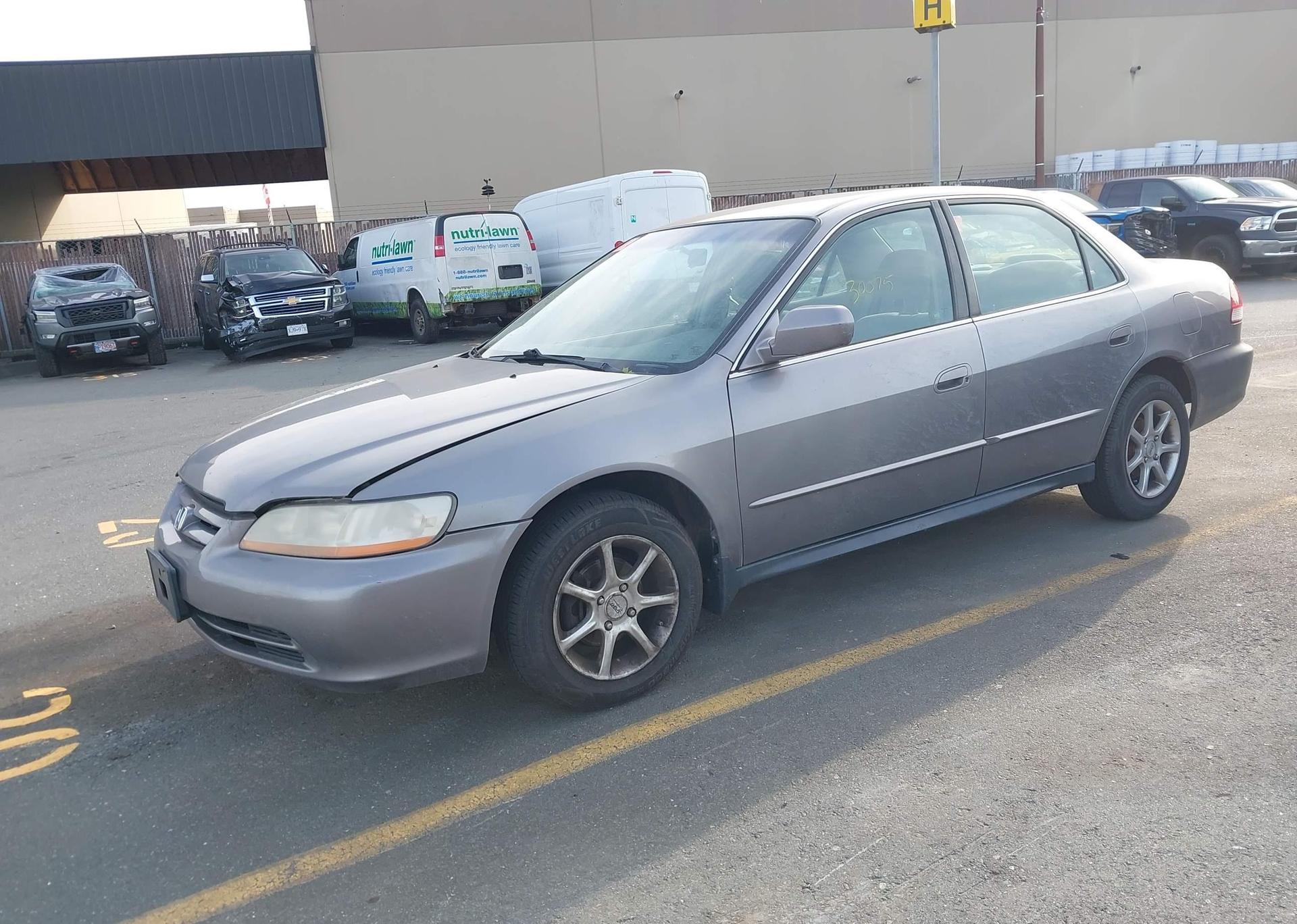 2001 HONDA ACCORD LX