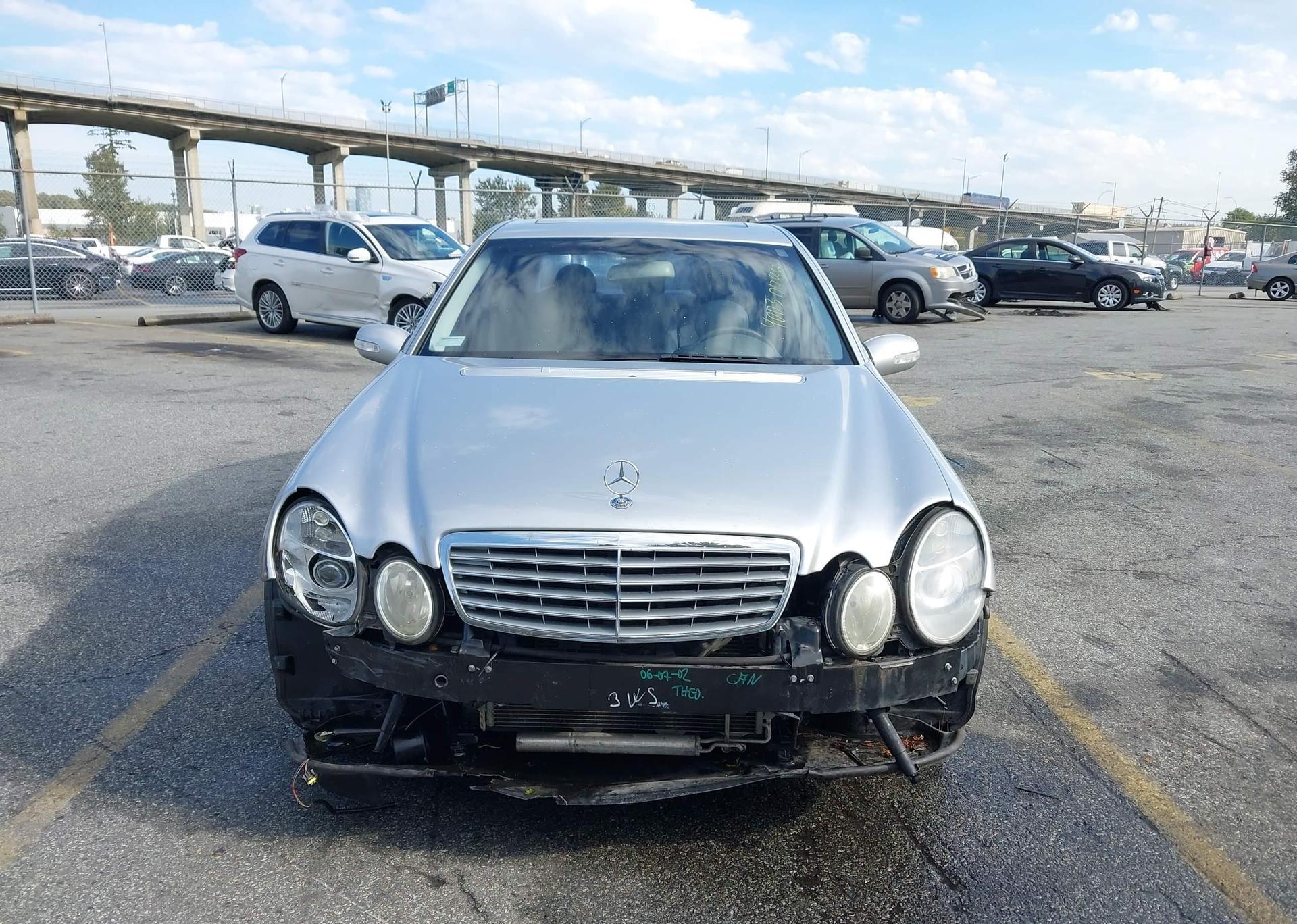 2003 MERCEDES-BENZ E 320