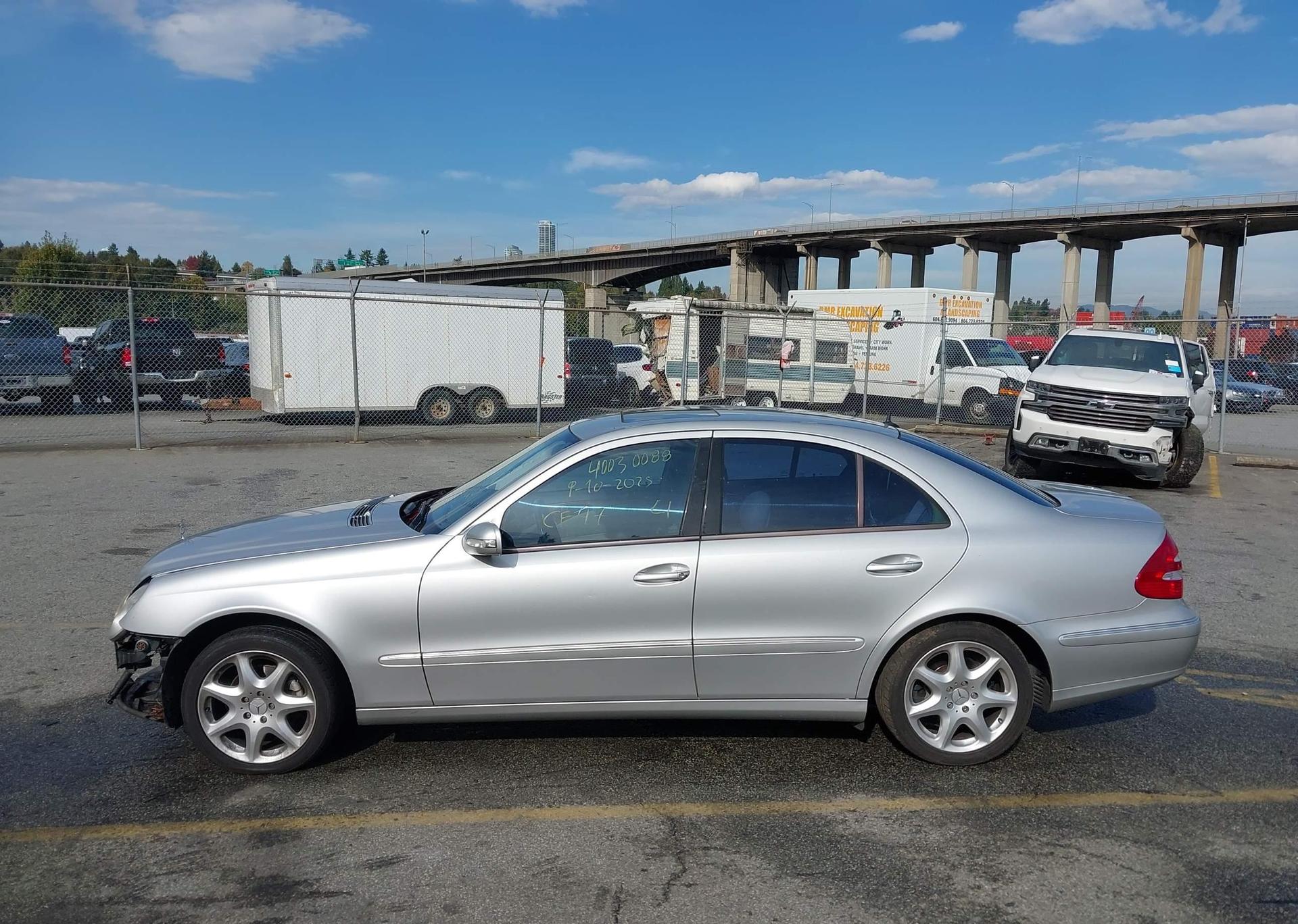 2003 MERCEDES-BENZ E 320