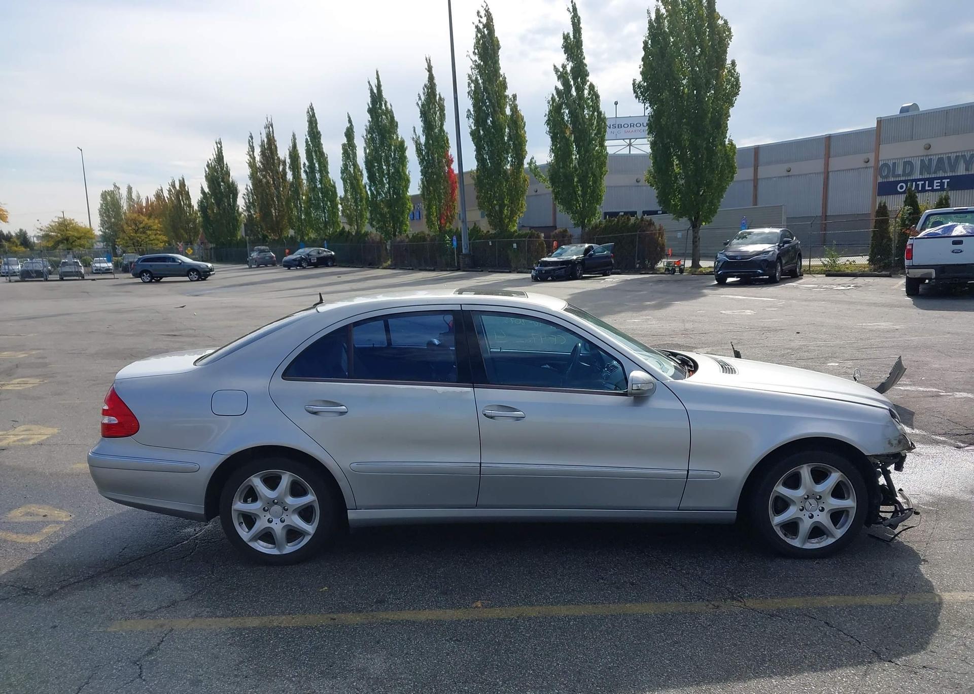 2003 MERCEDES-BENZ E 320