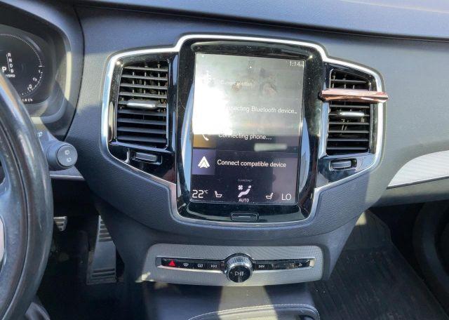 2017 VOLVO XC90