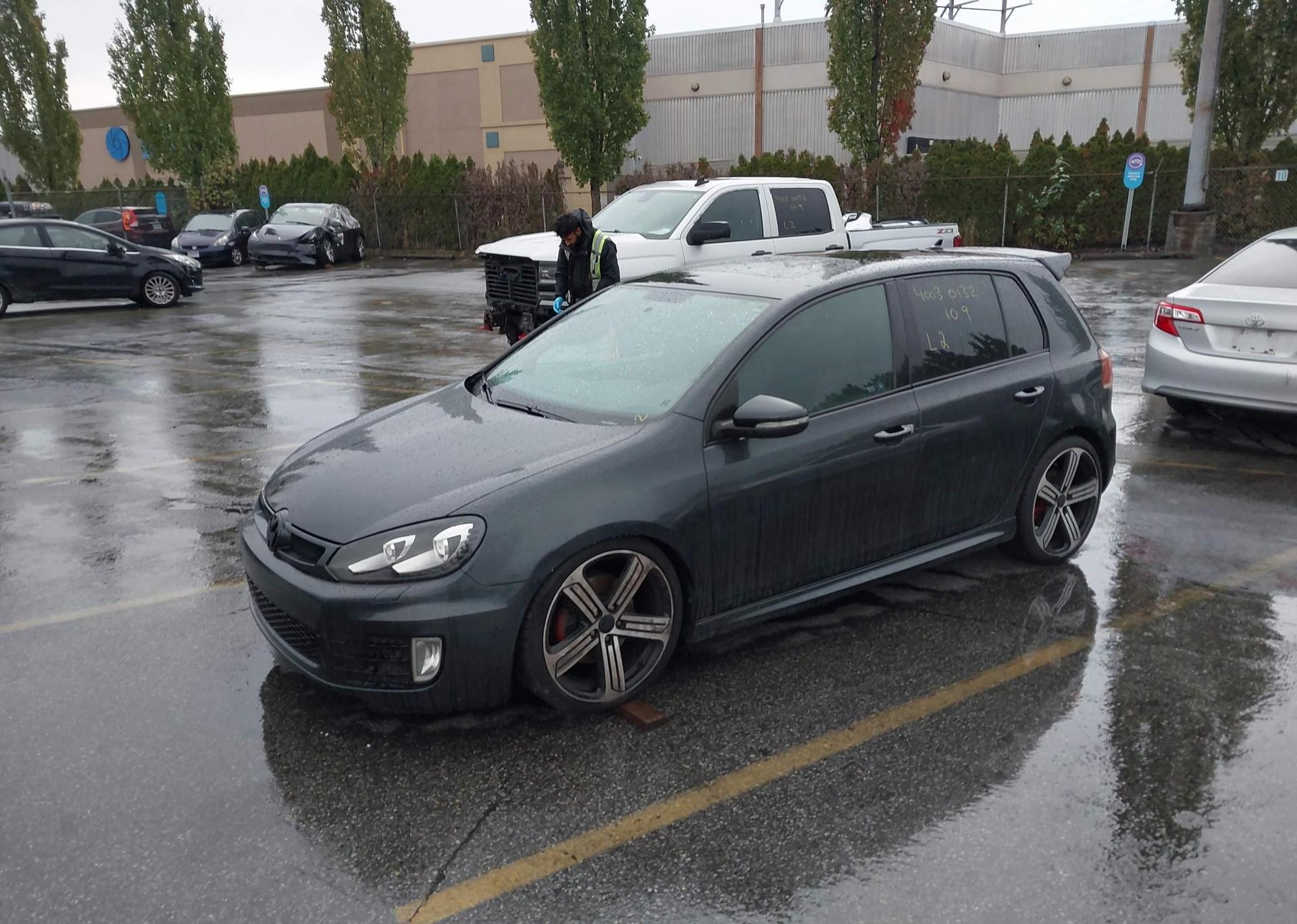 2012 VOLKSWAGEN GTI