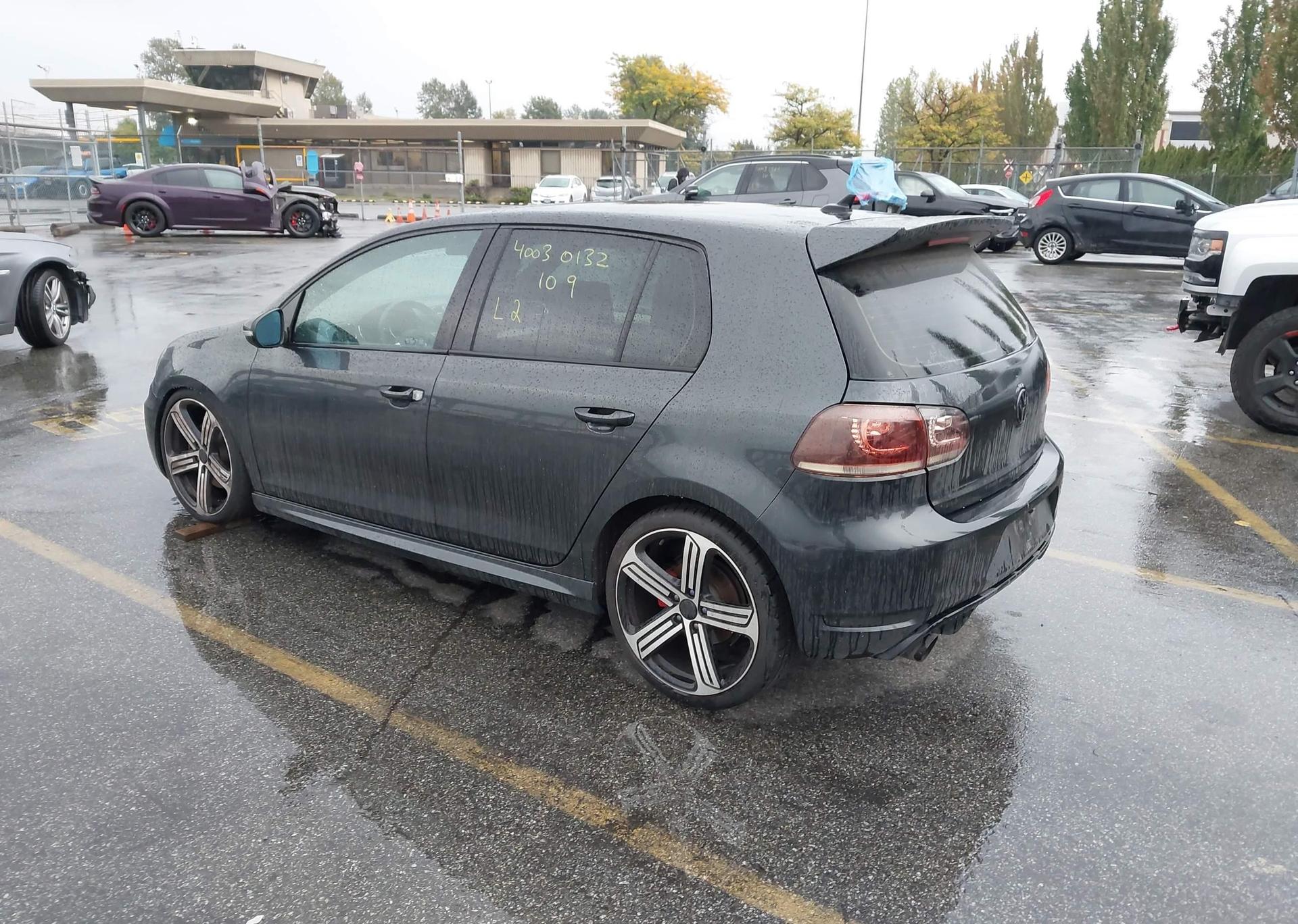 2012 VOLKSWAGEN GTI
