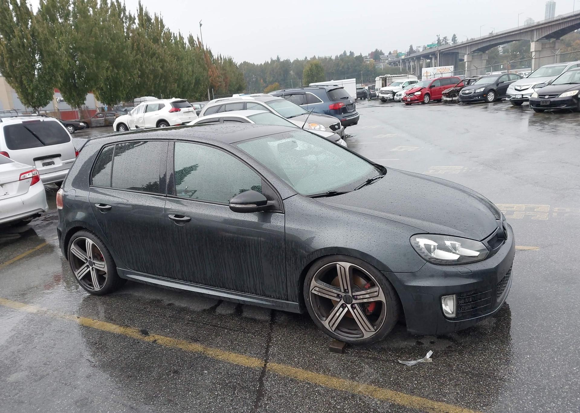 2012 VOLKSWAGEN GTI