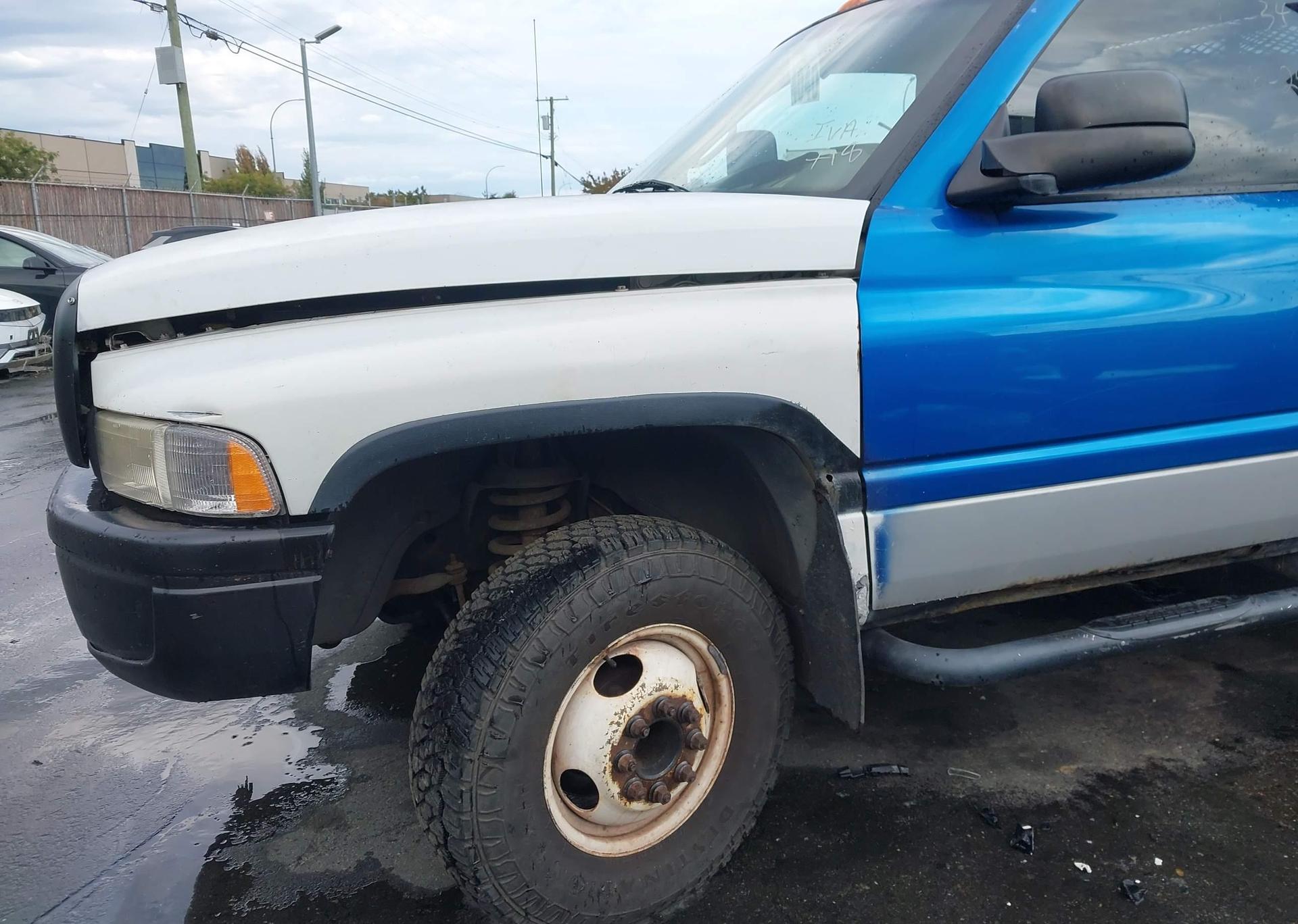 2001 DODGE RAM 3500 ST