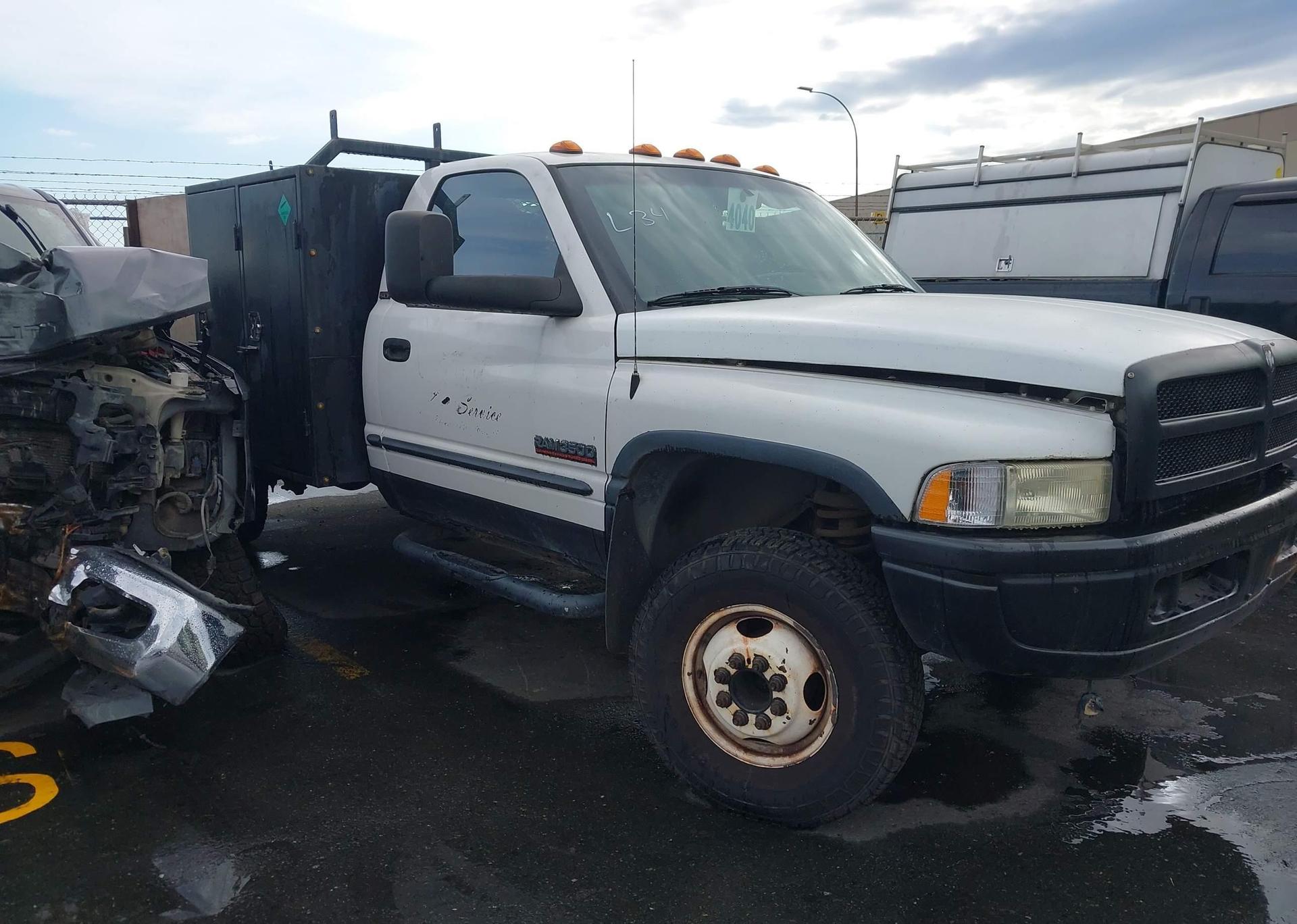 2001 DODGE RAM 3500 ST