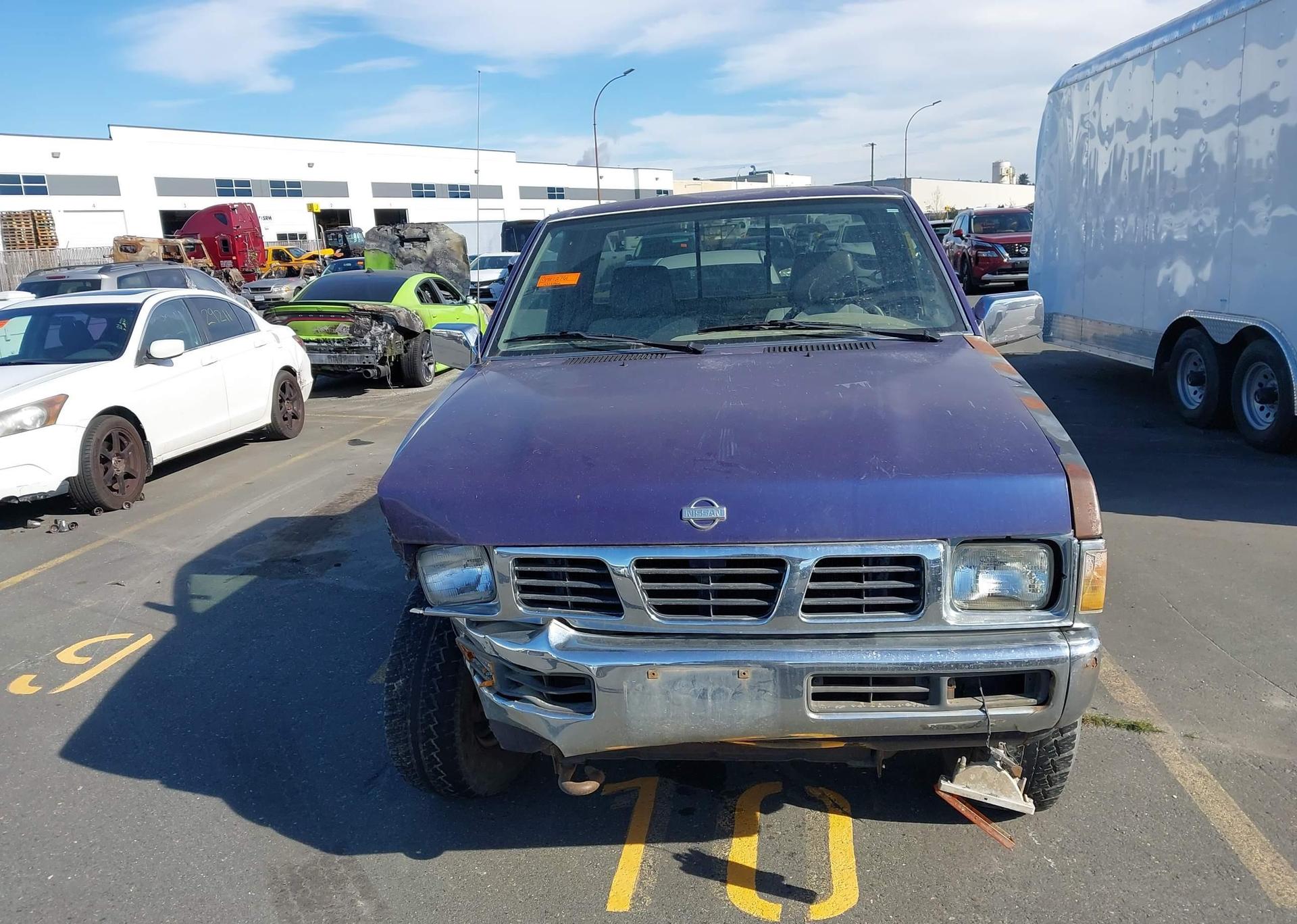 1995 NISSAN TRUCK KING CAB SE