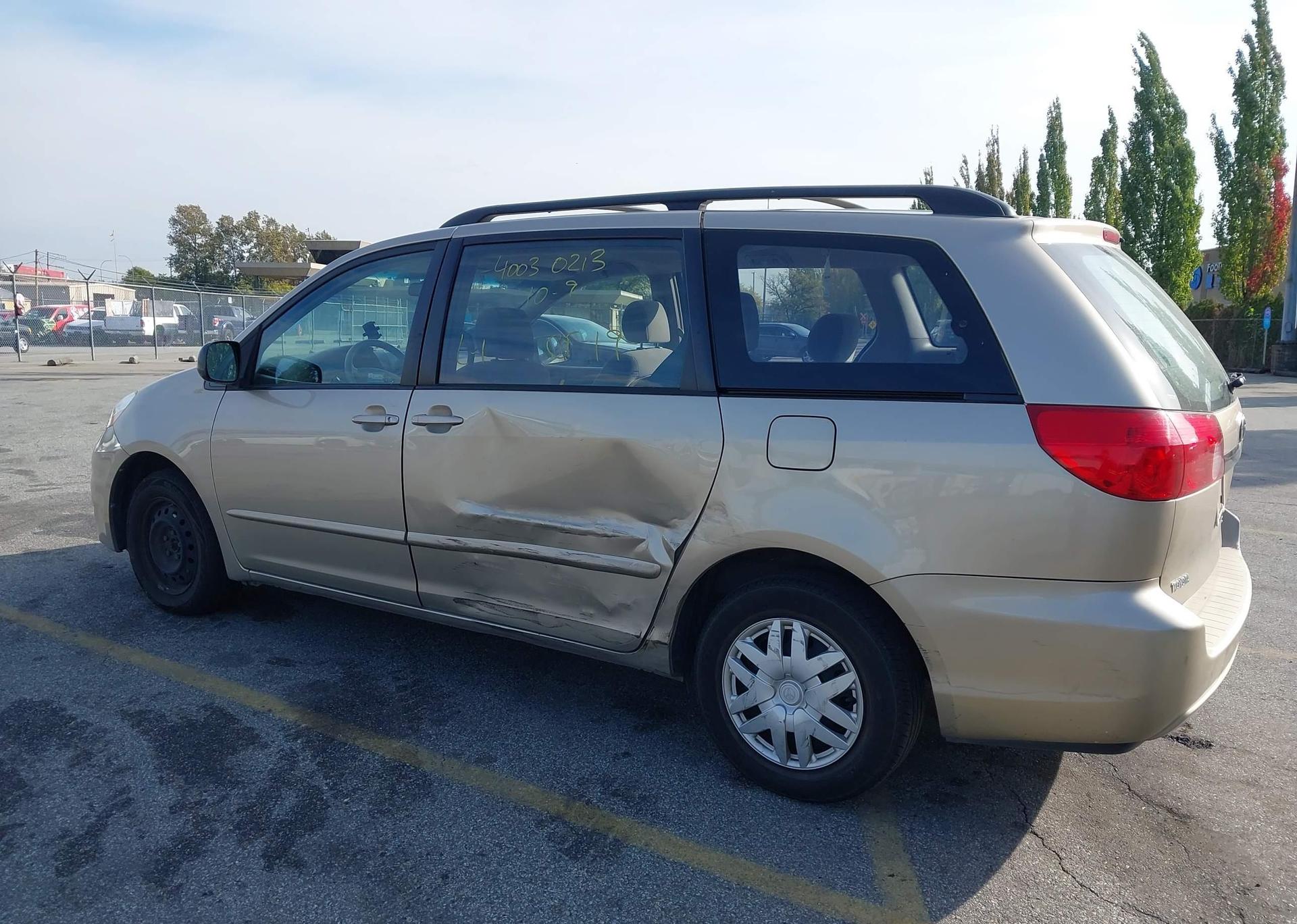 2008 TOYOTA SIENNA CE