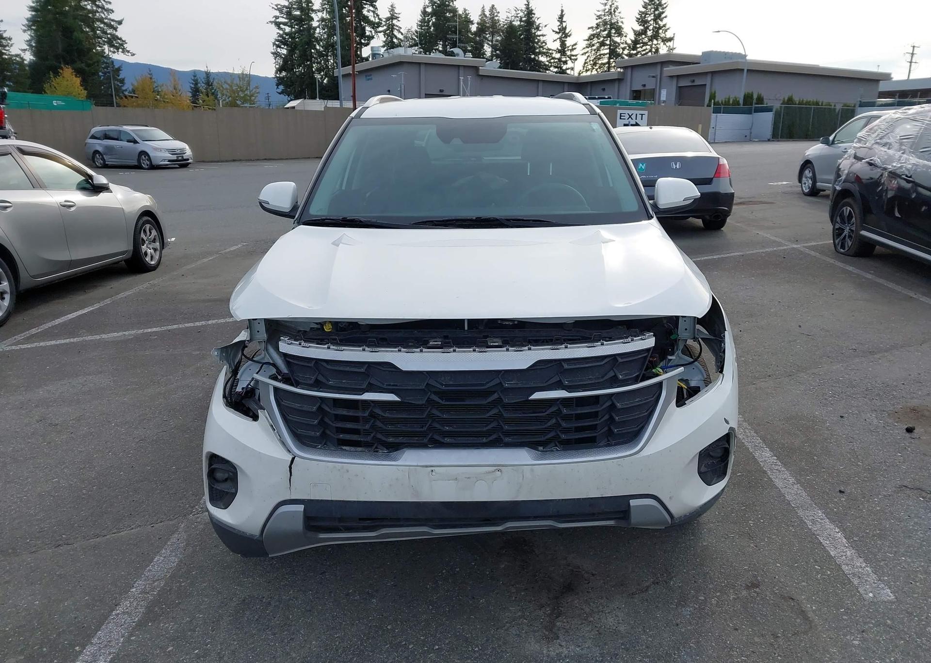 2024 KIA SELTOS LX