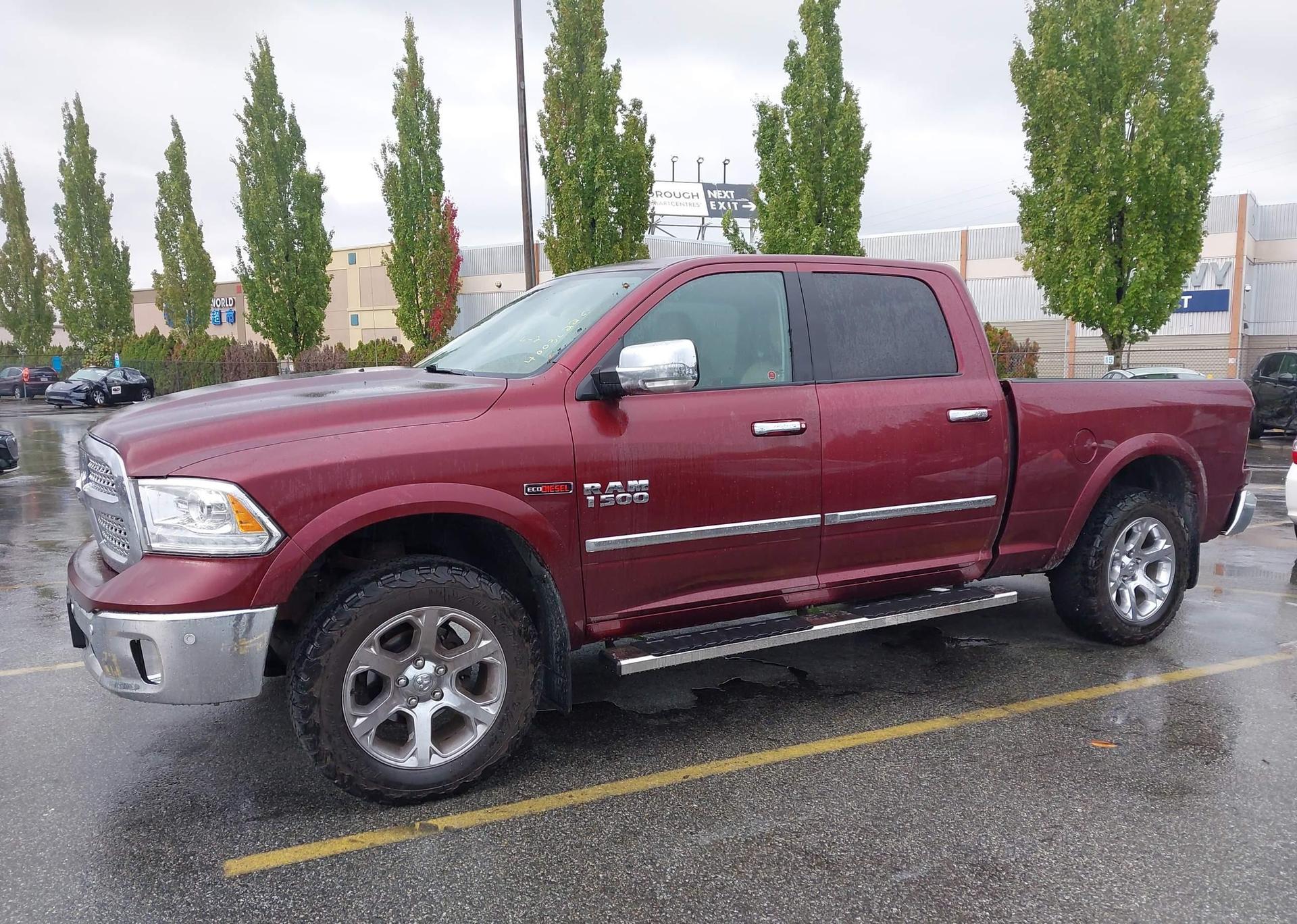 2016 RAM 1500 LARAMIE