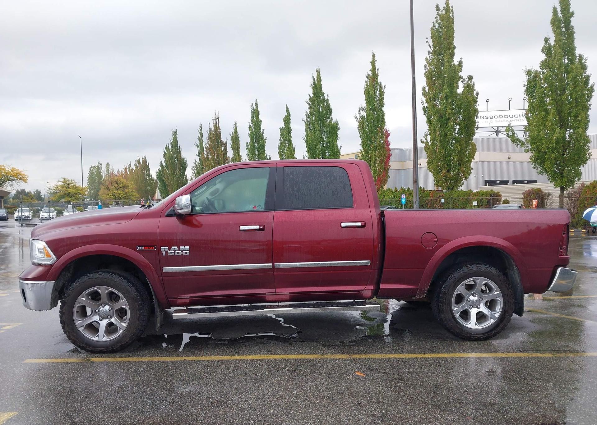 2016 RAM 1500 LARAMIE