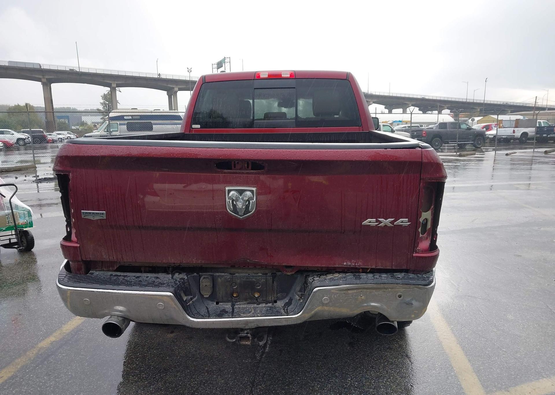 2016 RAM 1500 LARAMIE