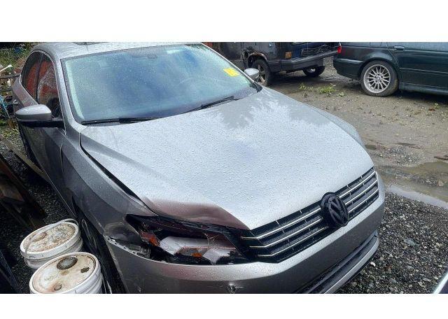 2013 VOLKSWAGEN PASSAT SEL