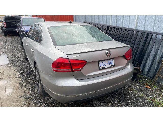 2013 VOLKSWAGEN PASSAT SEL