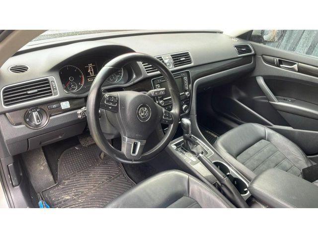 2013 VOLKSWAGEN PASSAT SEL