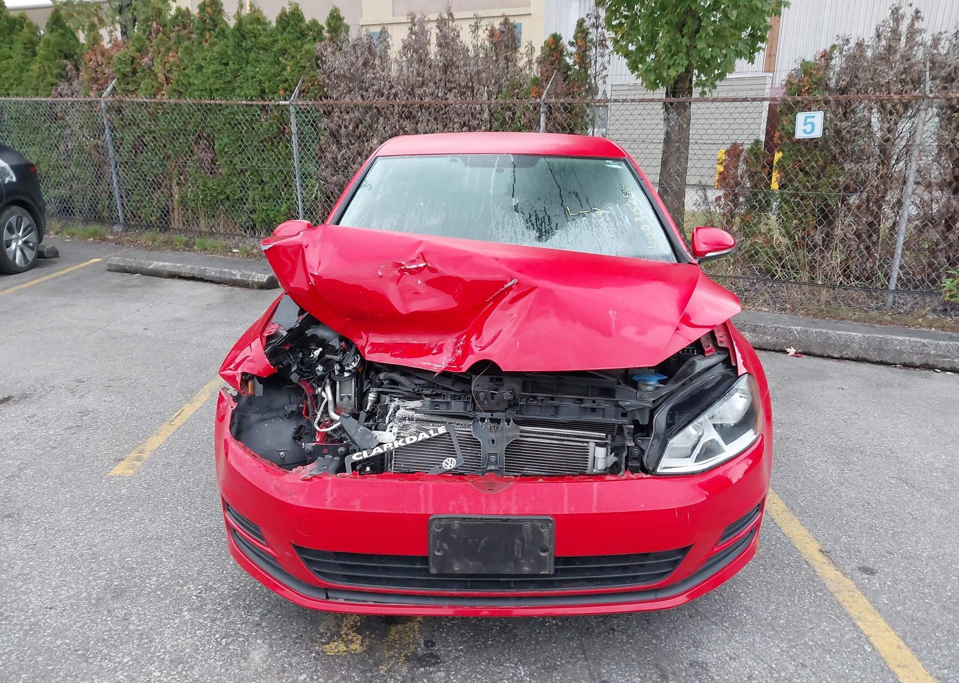2016 VOLKSWAGEN GOLF