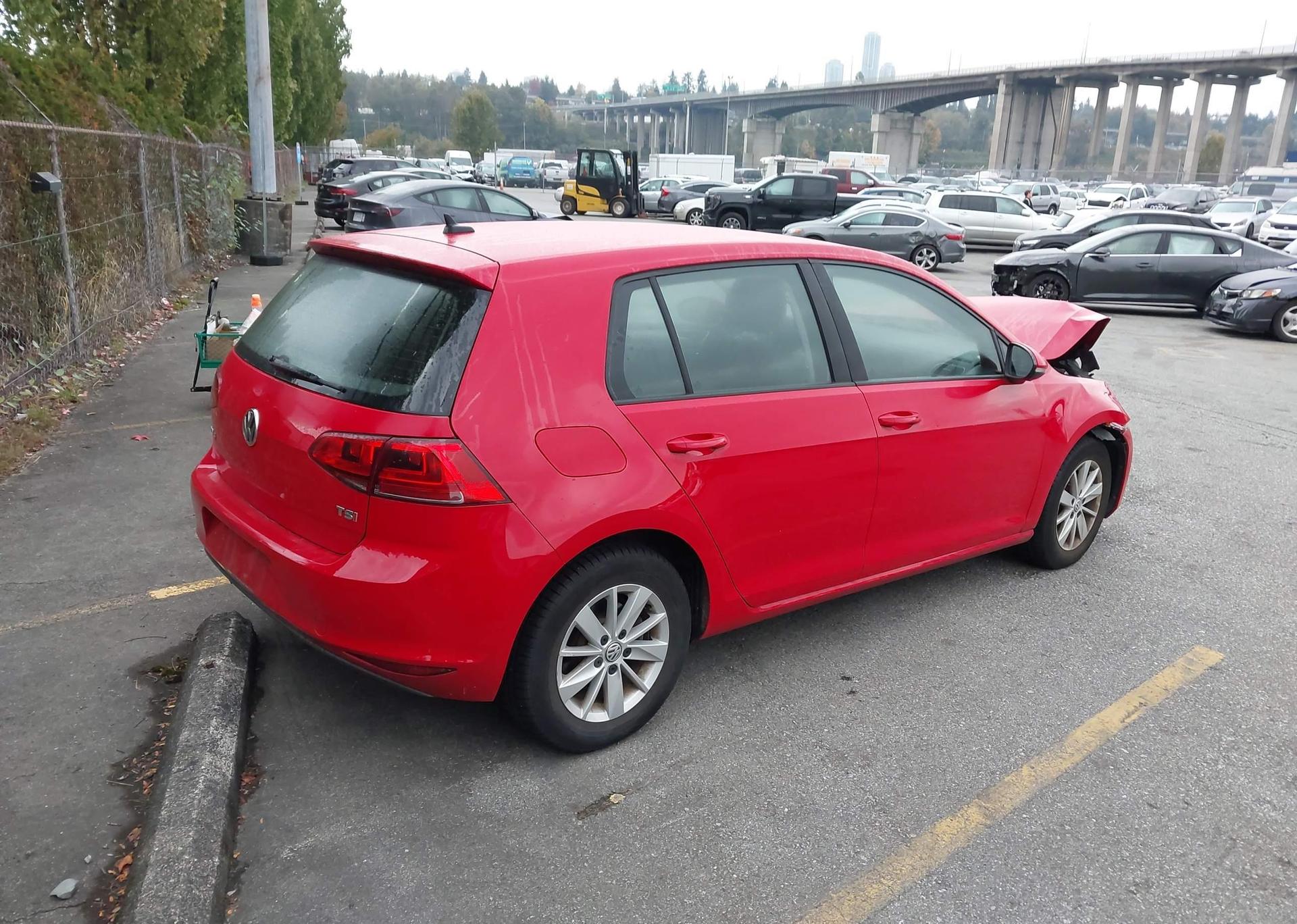 2016 VOLKSWAGEN GOLF
