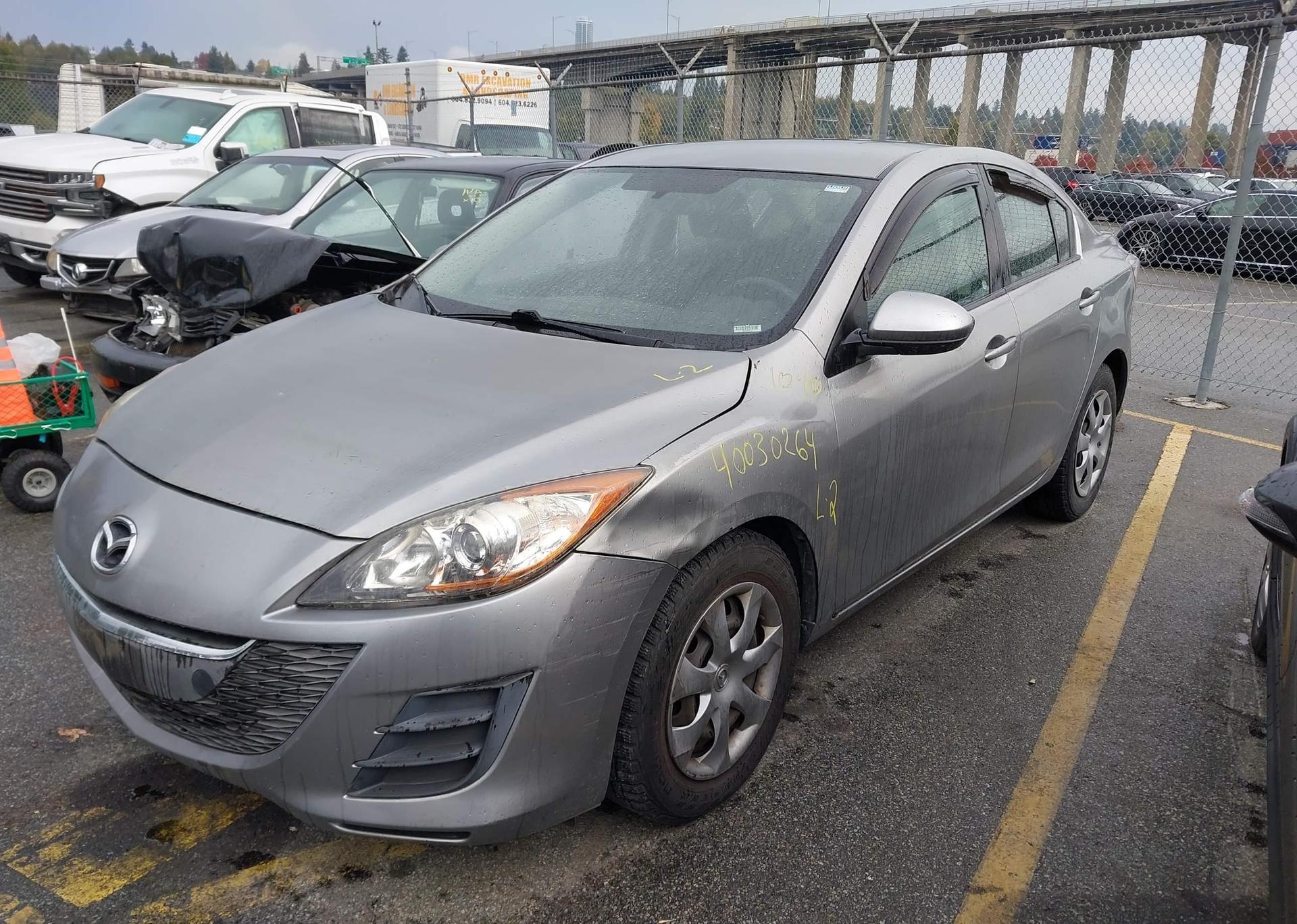 2010 MAZDA 3 I