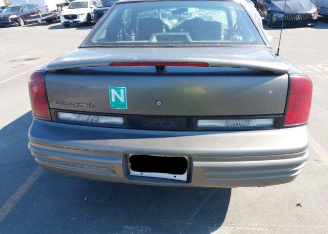 1996 OLDSMOBILE CUTLASS SUPREME SL