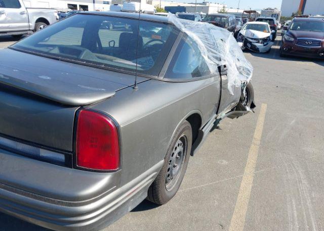 1996 OLDSMOBILE CUTLASS SUPREME SL