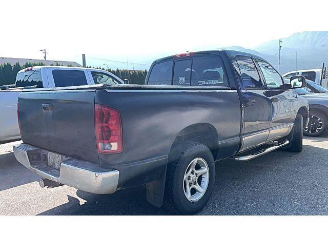 2004 DODGE RAM 1500 ST