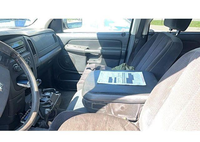 2004 DODGE RAM 1500 ST