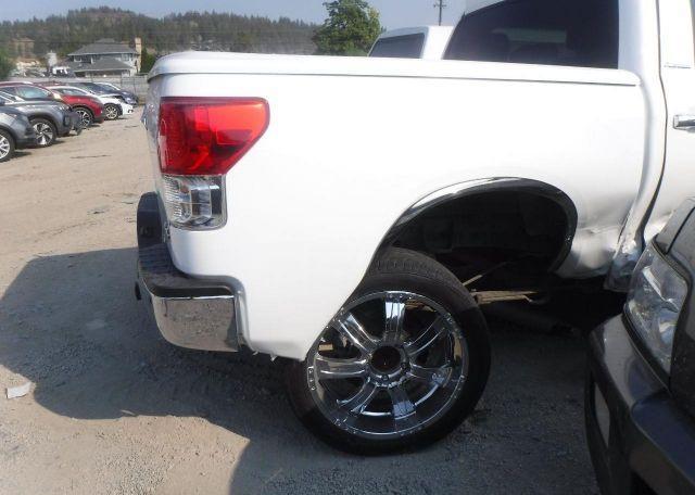 2012 TOYOTA TUNDRA CREWMAX LIMITED
