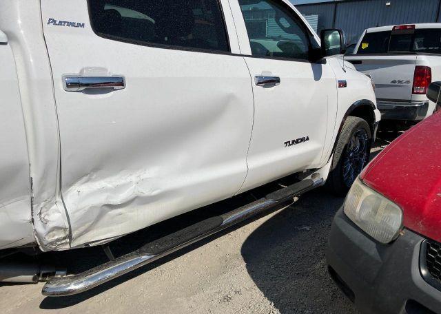 2012 TOYOTA TUNDRA CREWMAX LIMITED