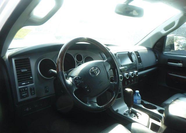 2012 TOYOTA TUNDRA CREWMAX LIMITED