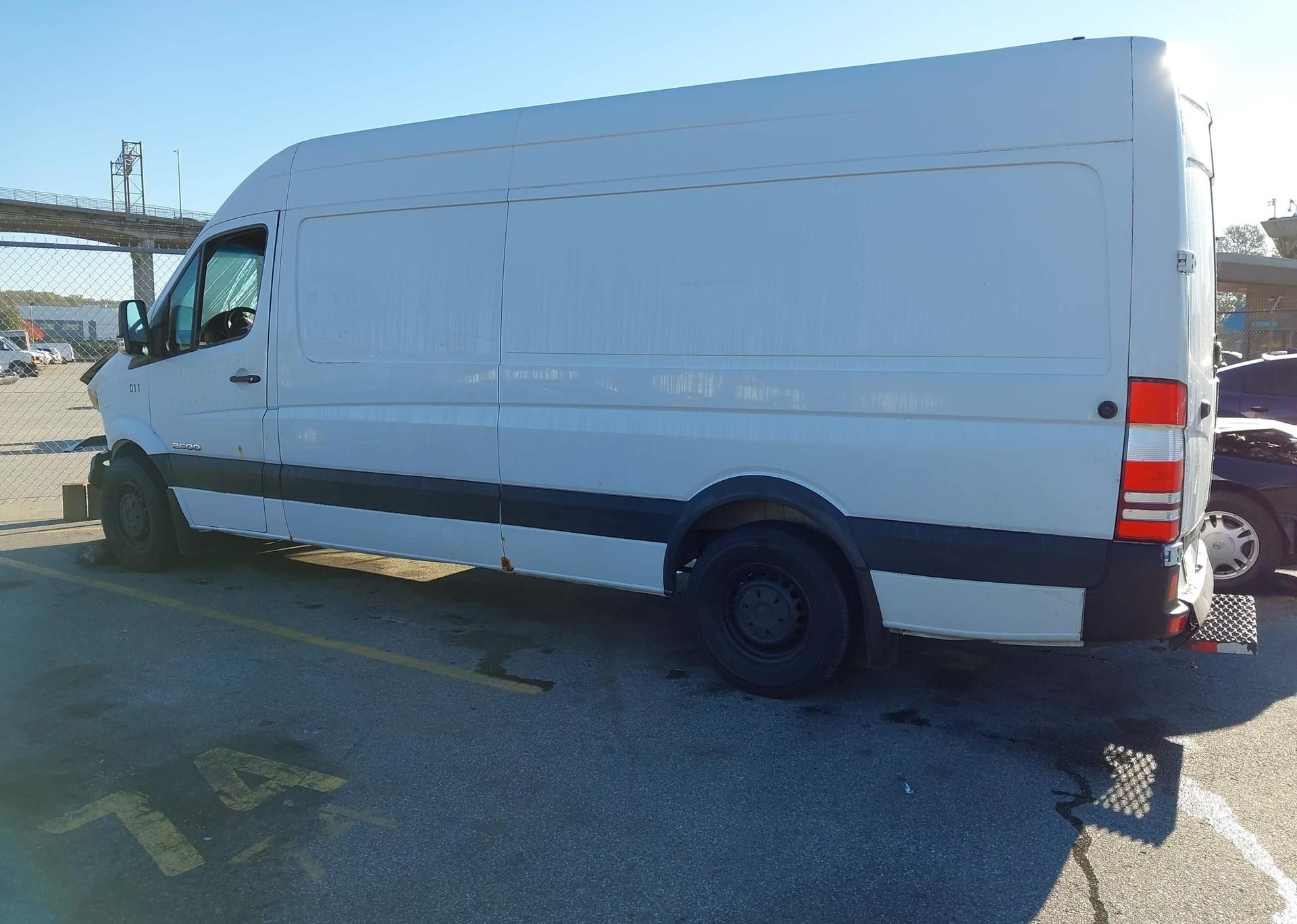 2007 DODGE SPRINTER 2500