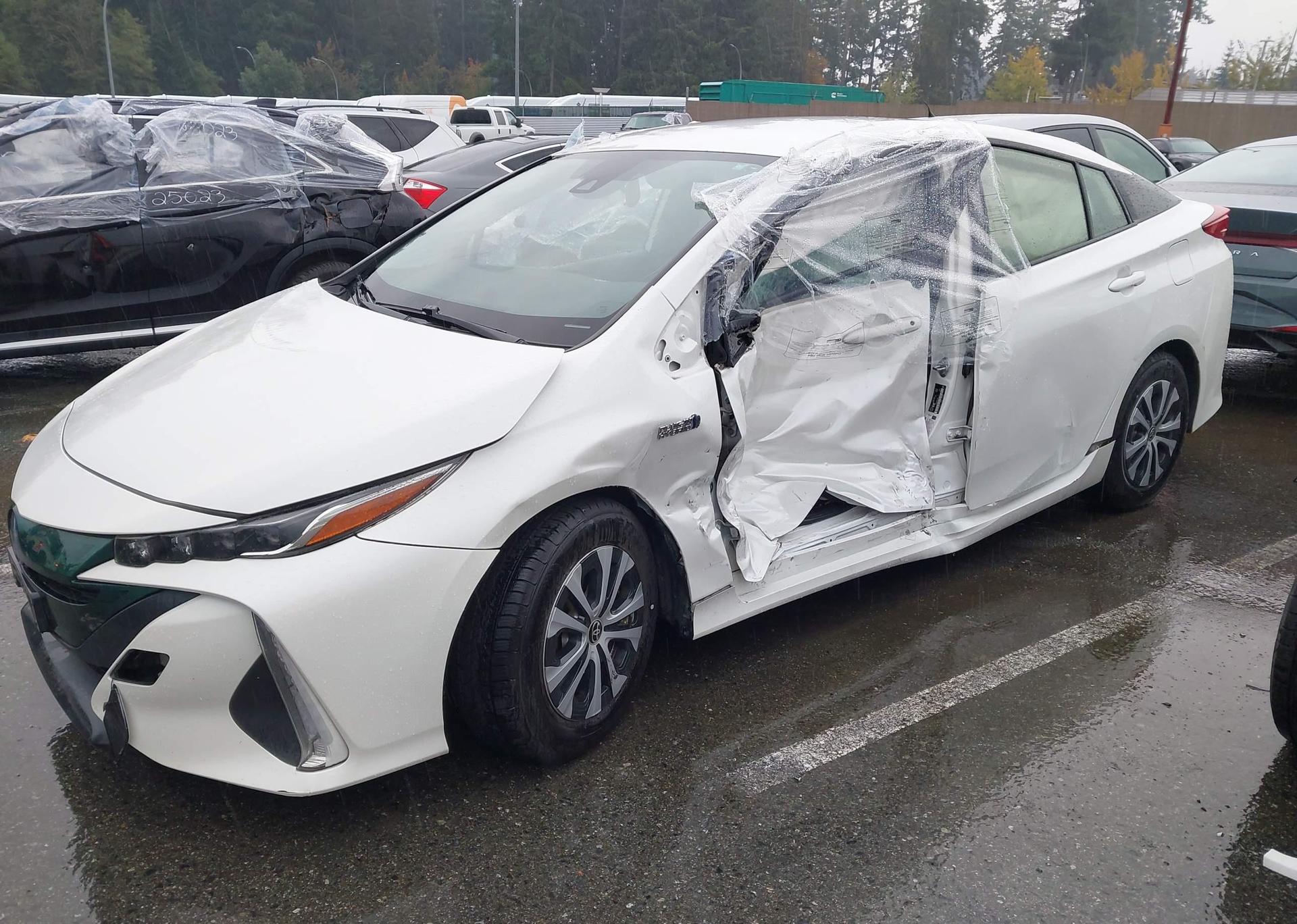 2020 TOYOTA PRIUS PRIME LE