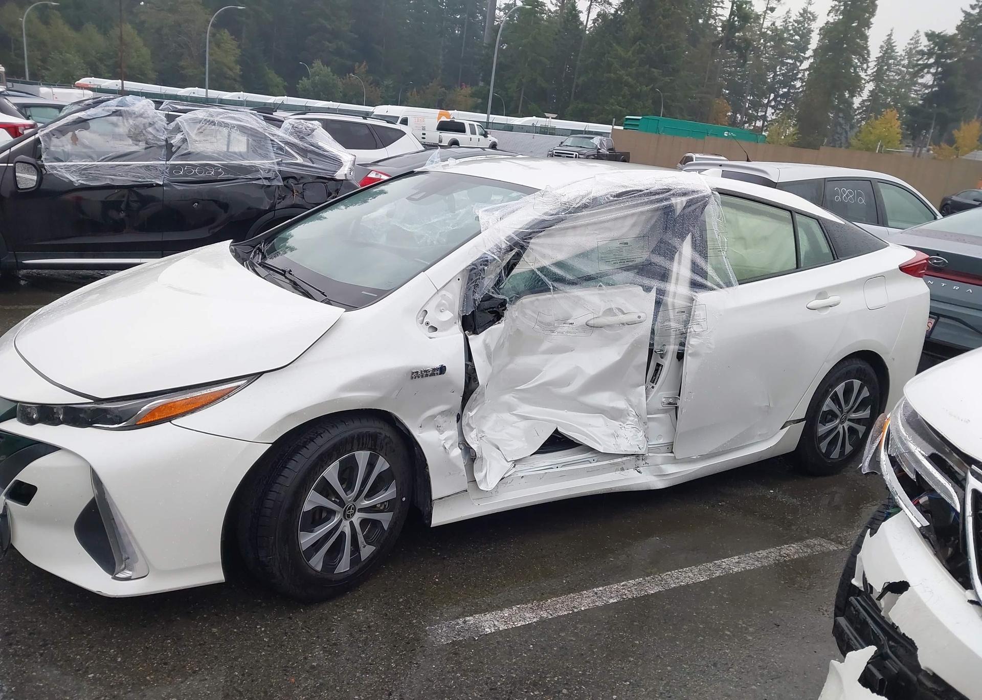 2020 TOYOTA PRIUS PRIME LE