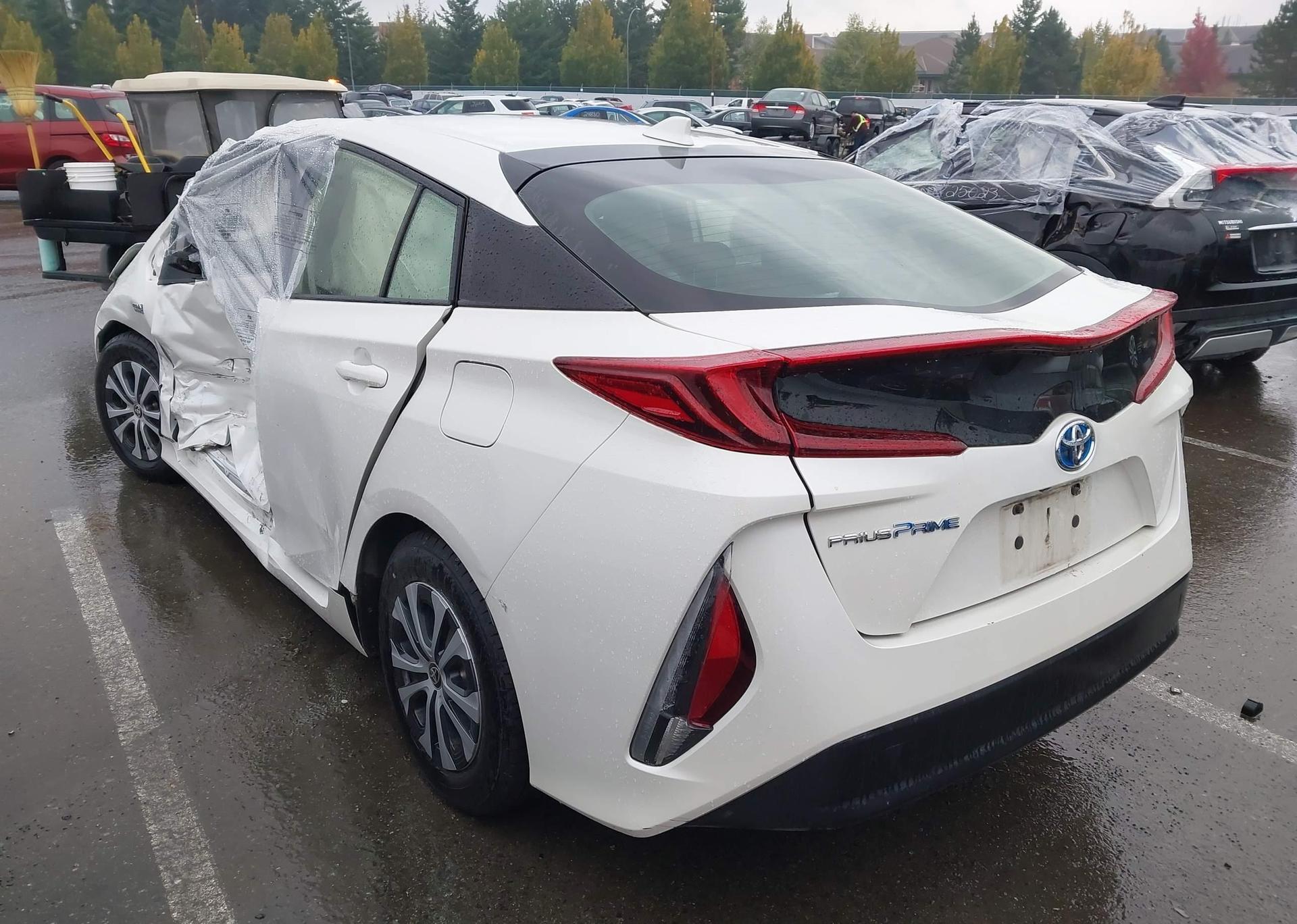 2020 TOYOTA PRIUS PRIME LE