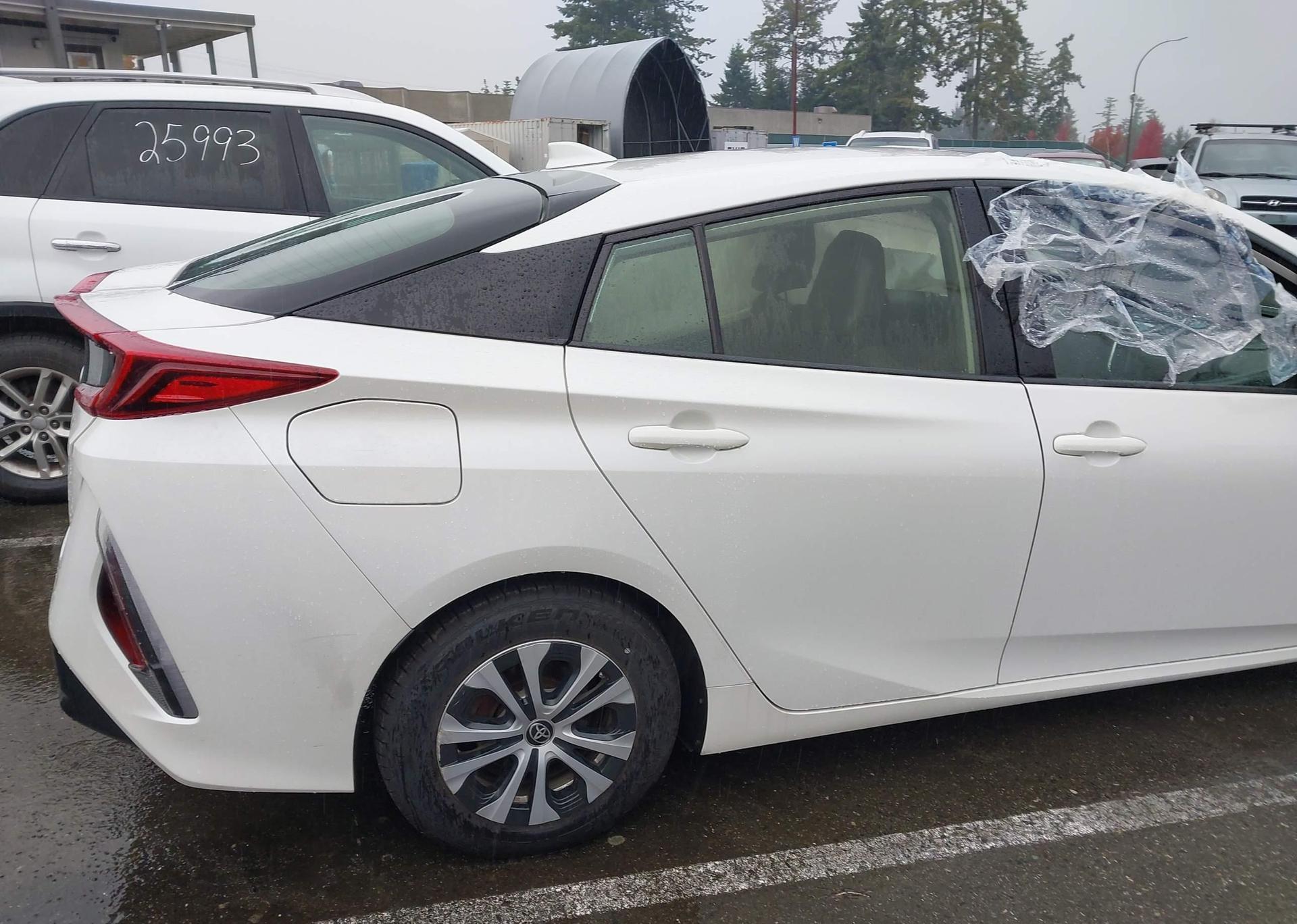 2020 TOYOTA PRIUS PRIME LE