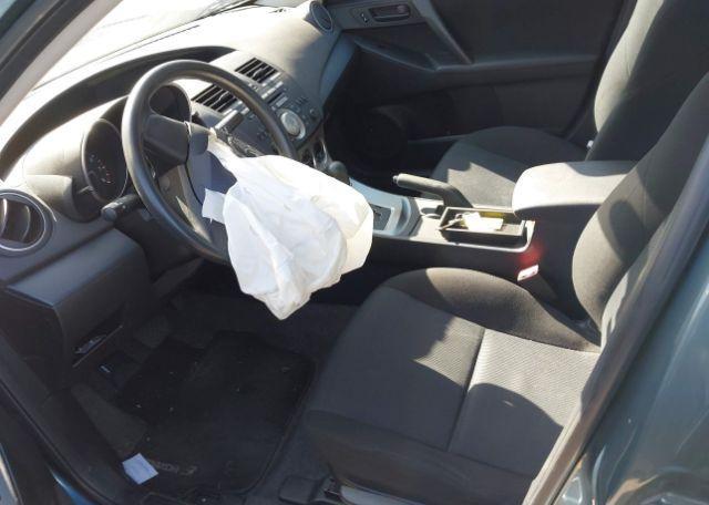 2010 MAZDA 3 I
