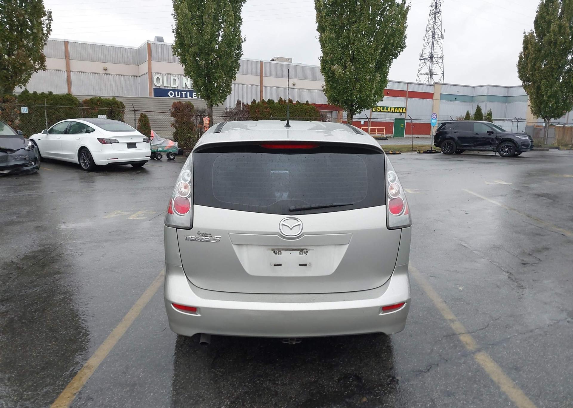 2006 MAZDA 5