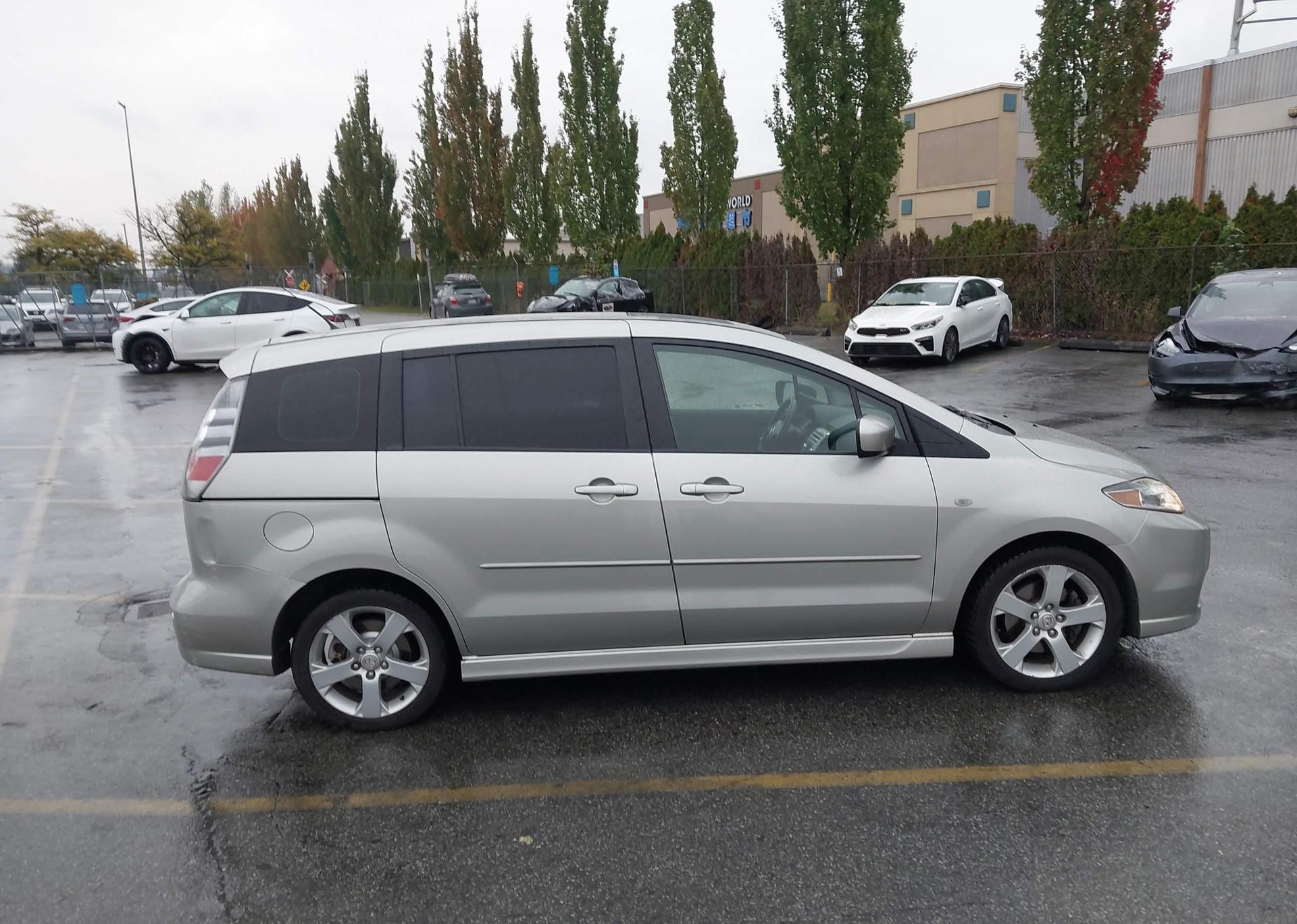2006 MAZDA 5