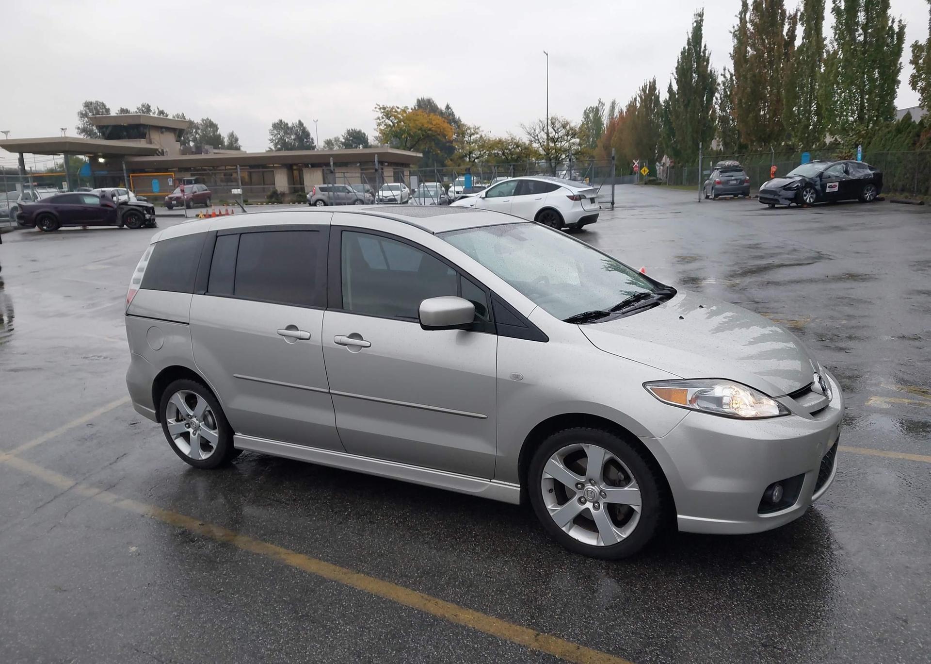 2006 MAZDA 5