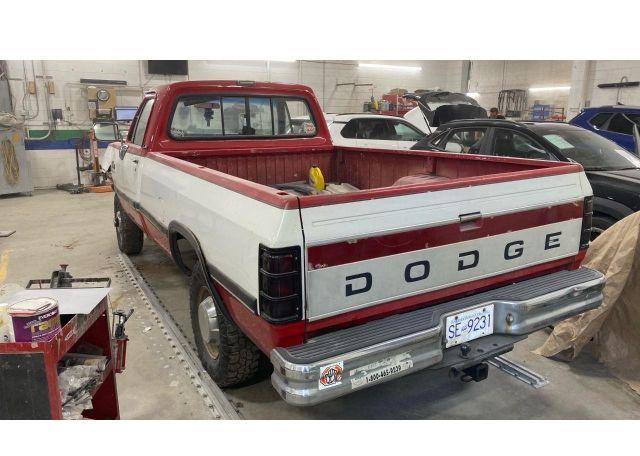 1991 DODGE W-SERIES W200