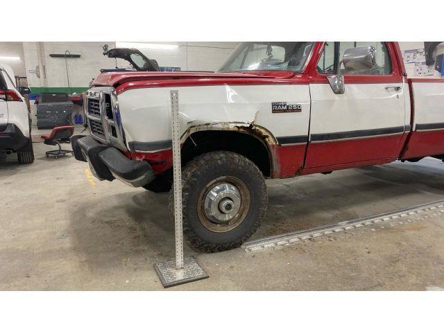 1991 DODGE W-SERIES W200