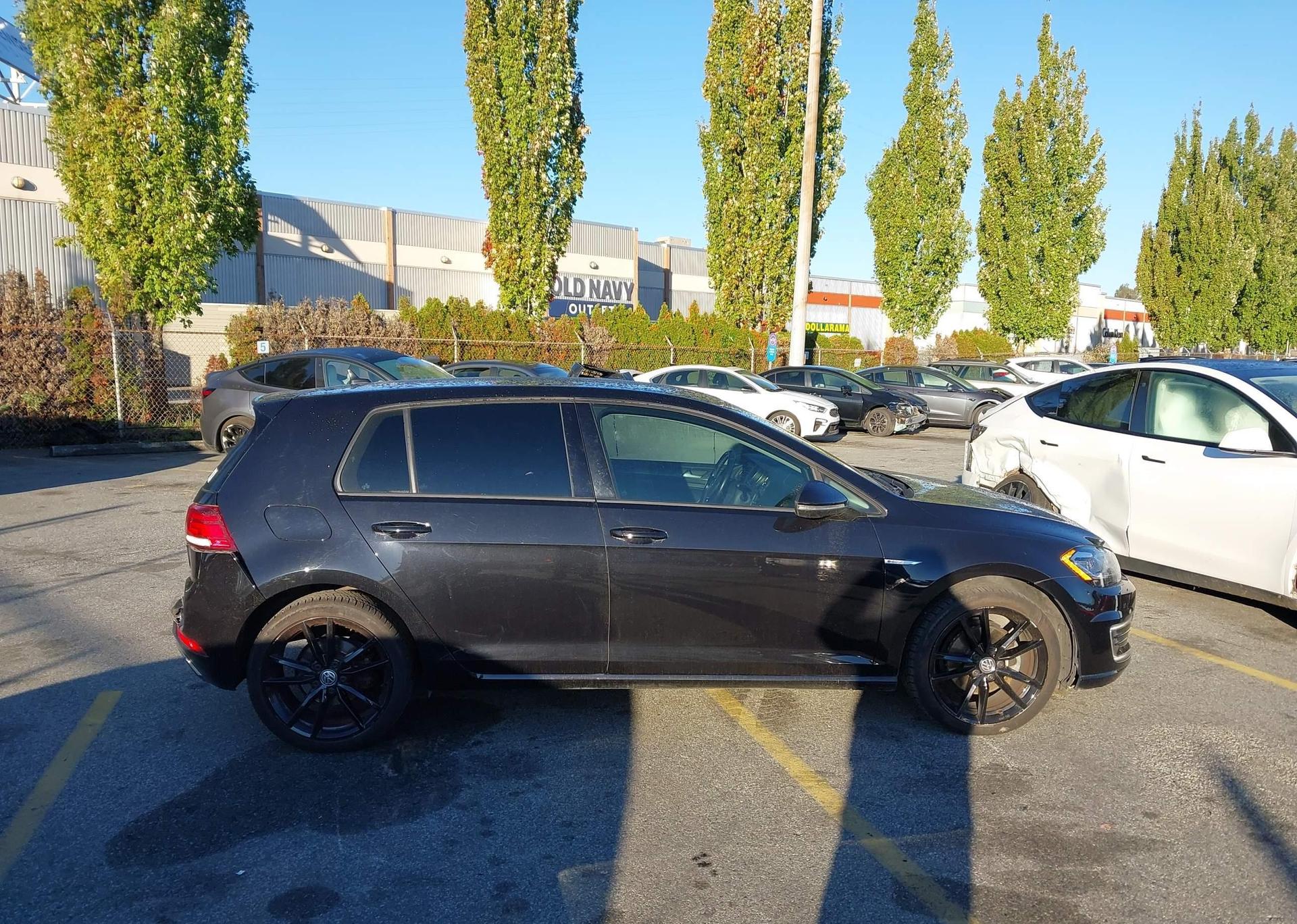 2020 VOLKSWAGEN GOLF