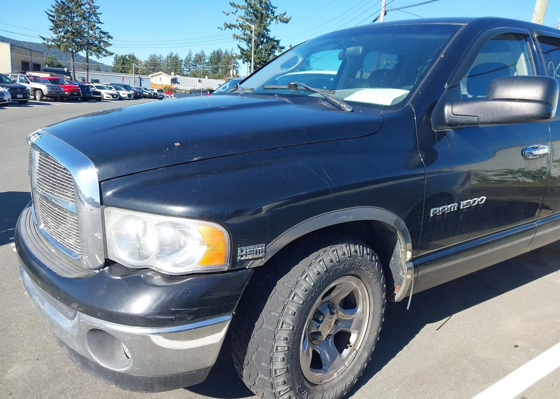 2005 DODGE RAM 1500 ST