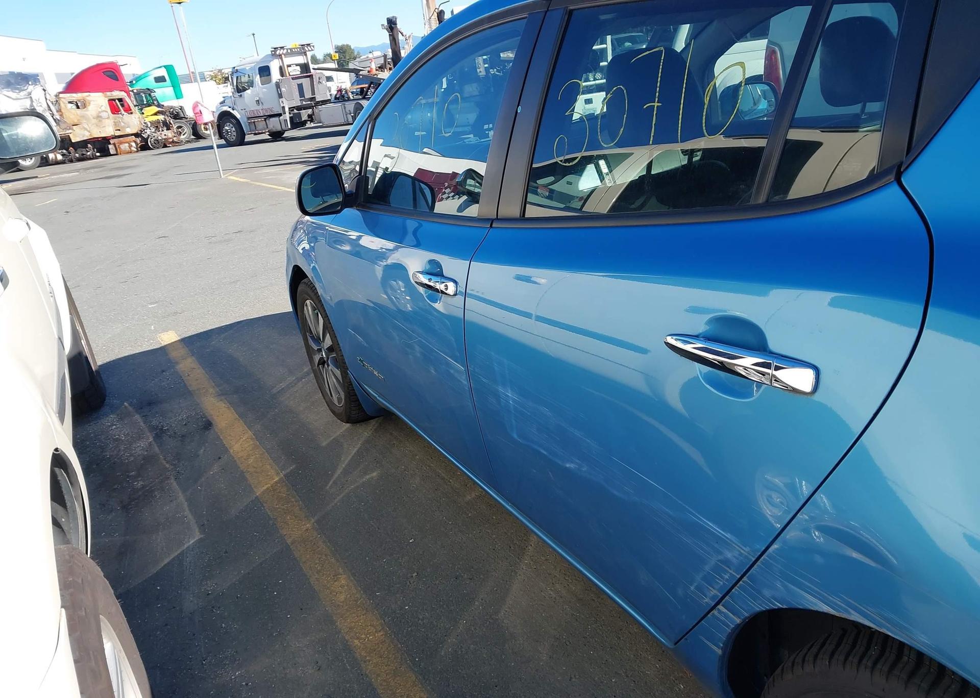 2014 NISSAN LEAF