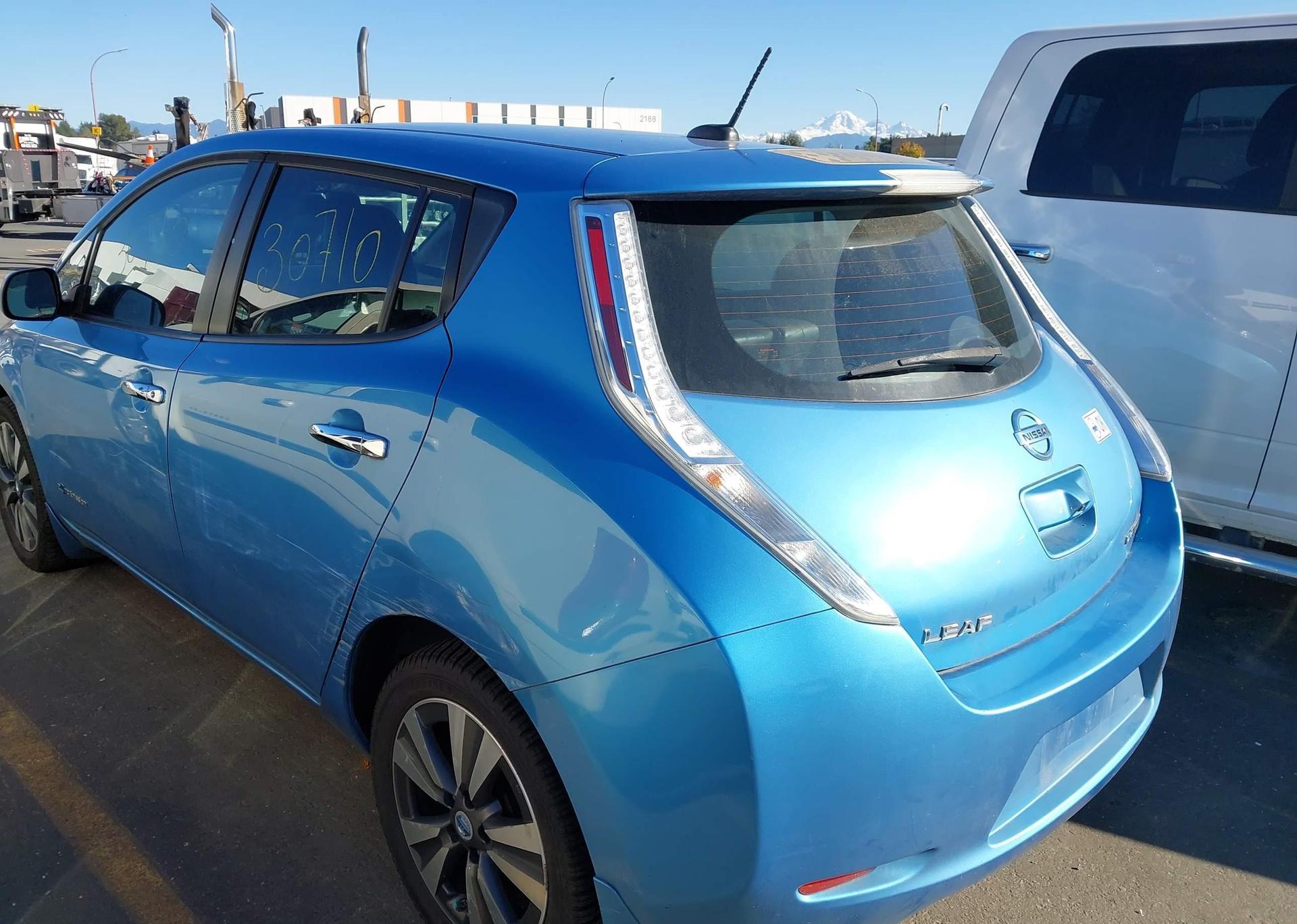 2014 NISSAN LEAF