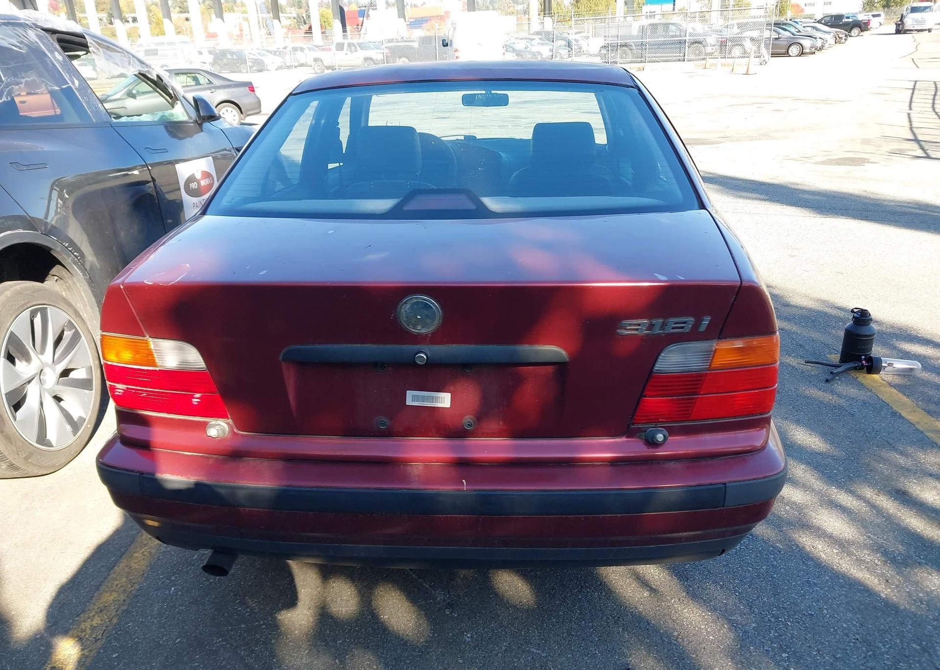 1996 BMW 318I